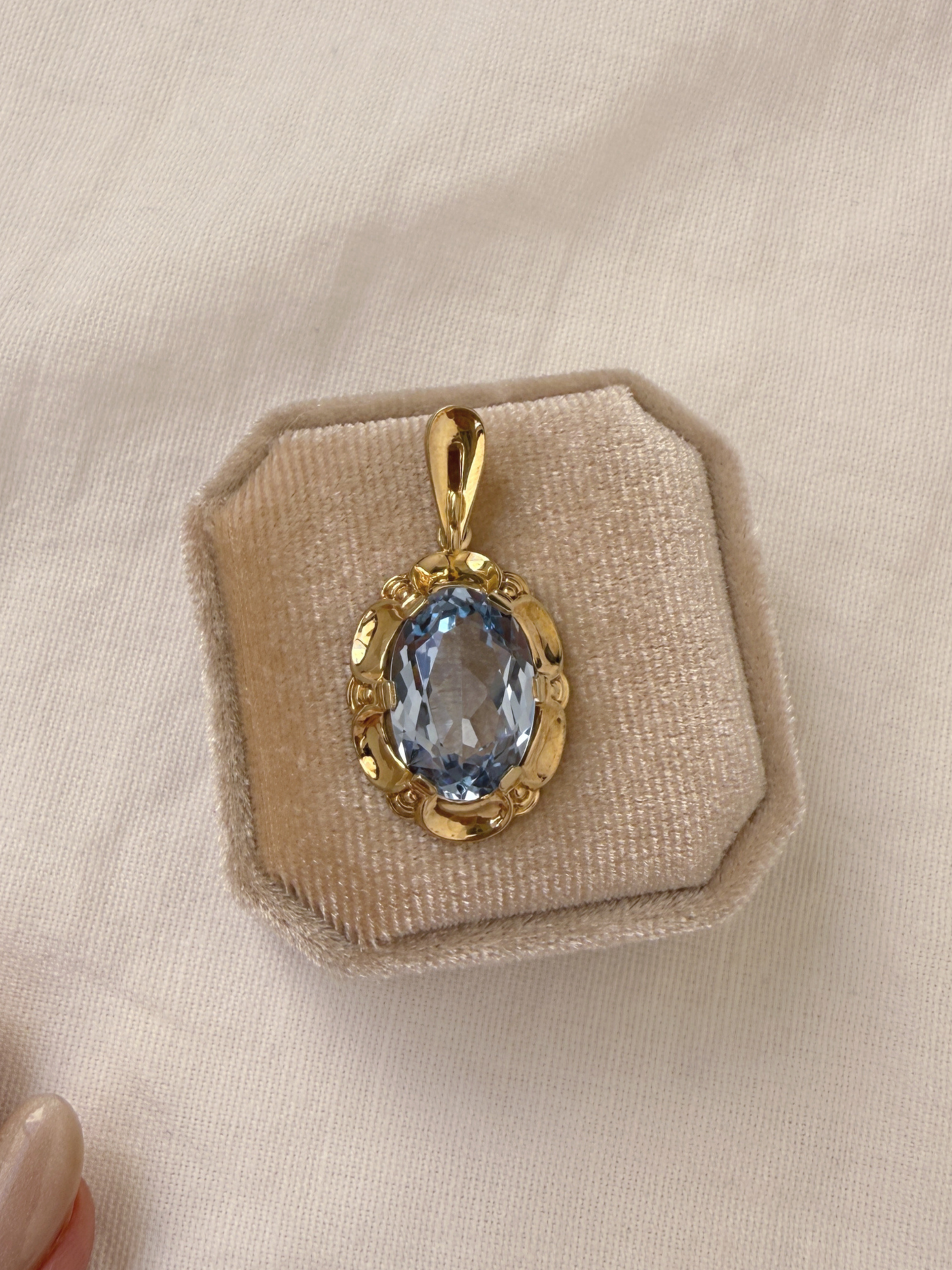 Big Big Blue Charm Vintage Gold