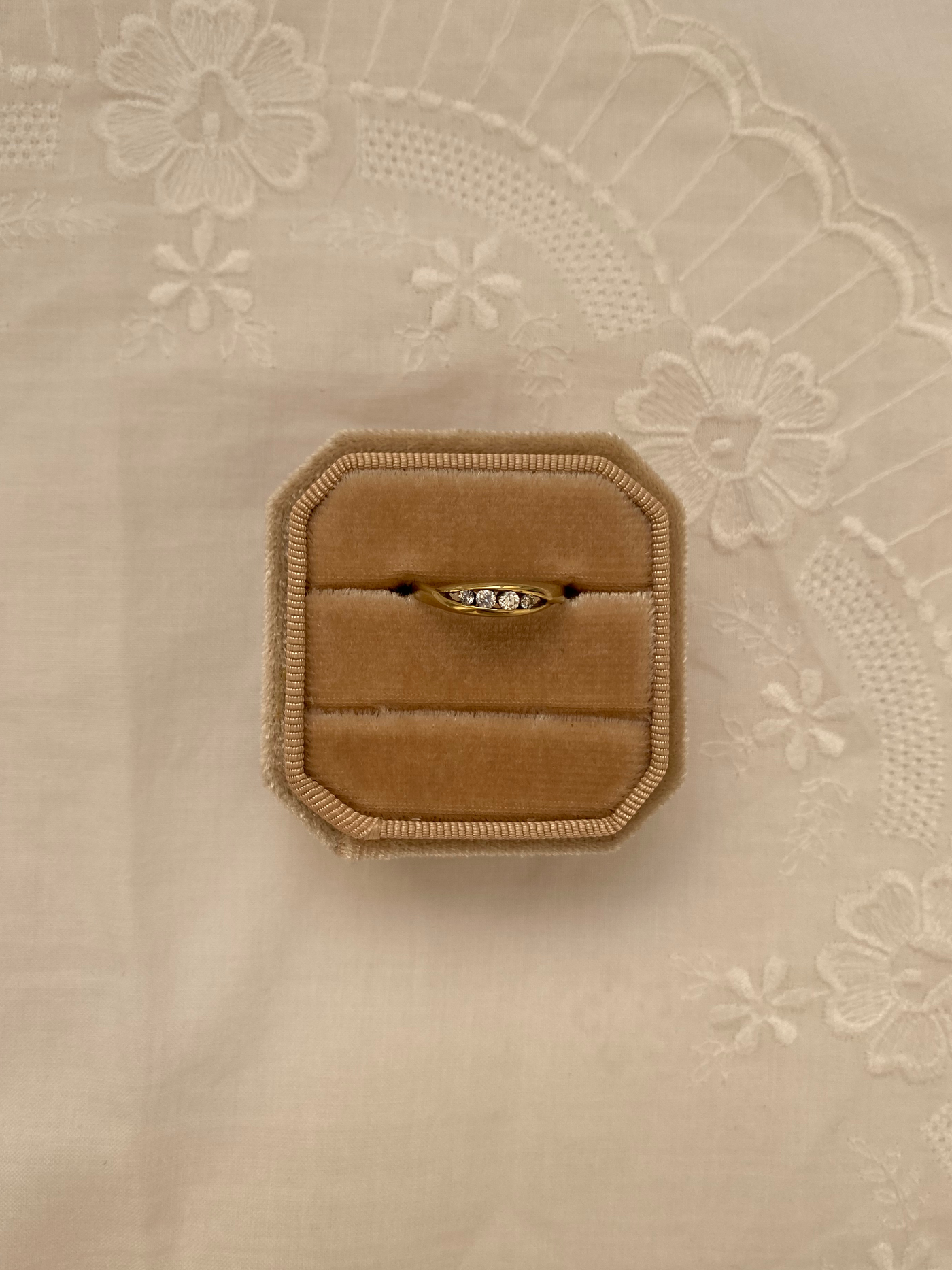 Sparkle Band Ring Vintage Gold