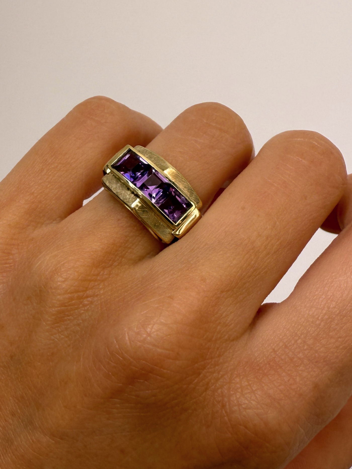 Art Deco Mounted Amethyst Ring Vintage Gold