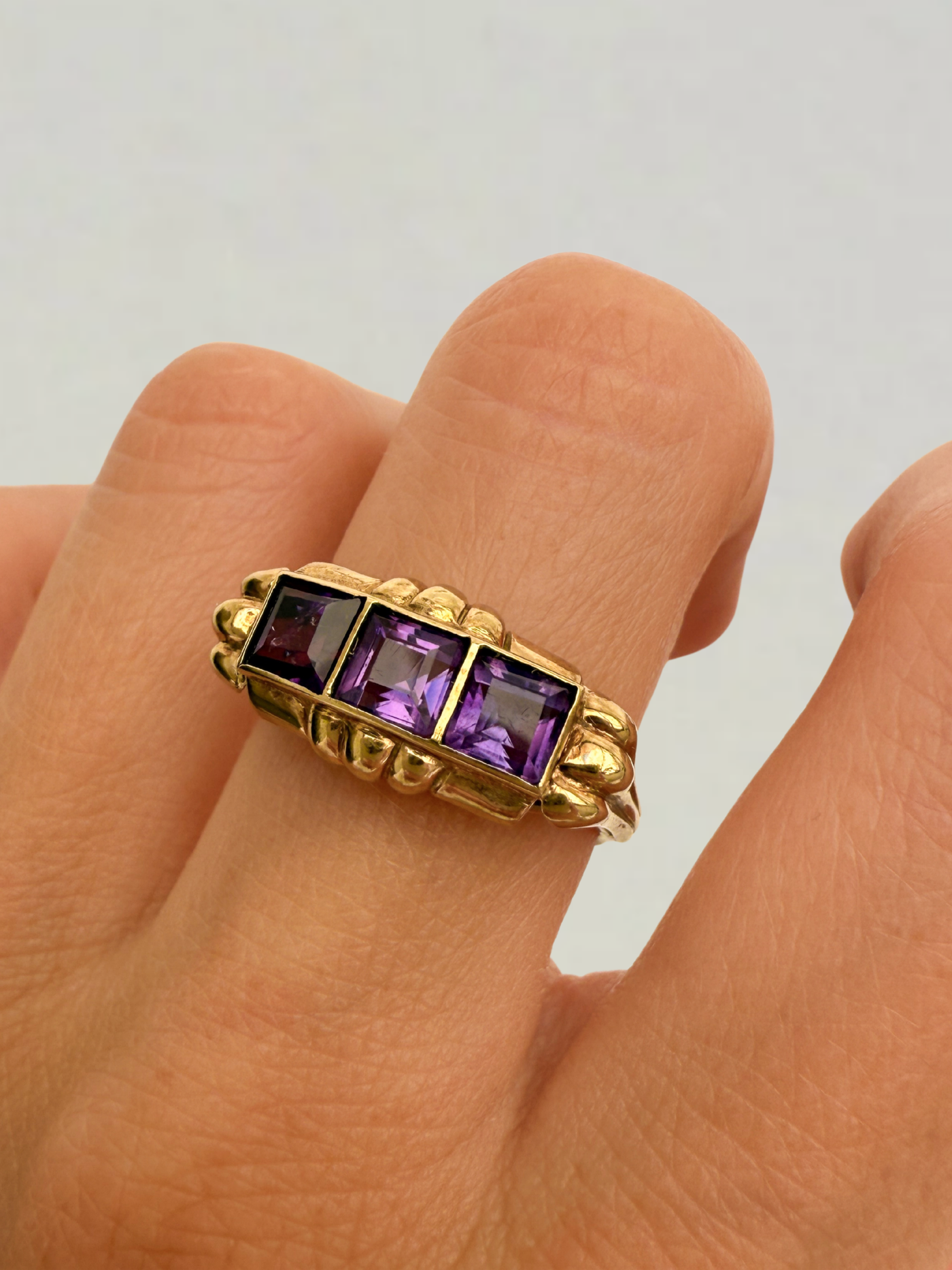 Purple Art Deco Design Ring Vintage Gold