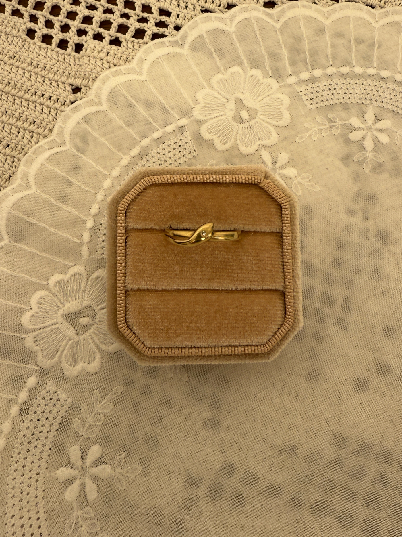 Mini Snake Ring Vintage Gold