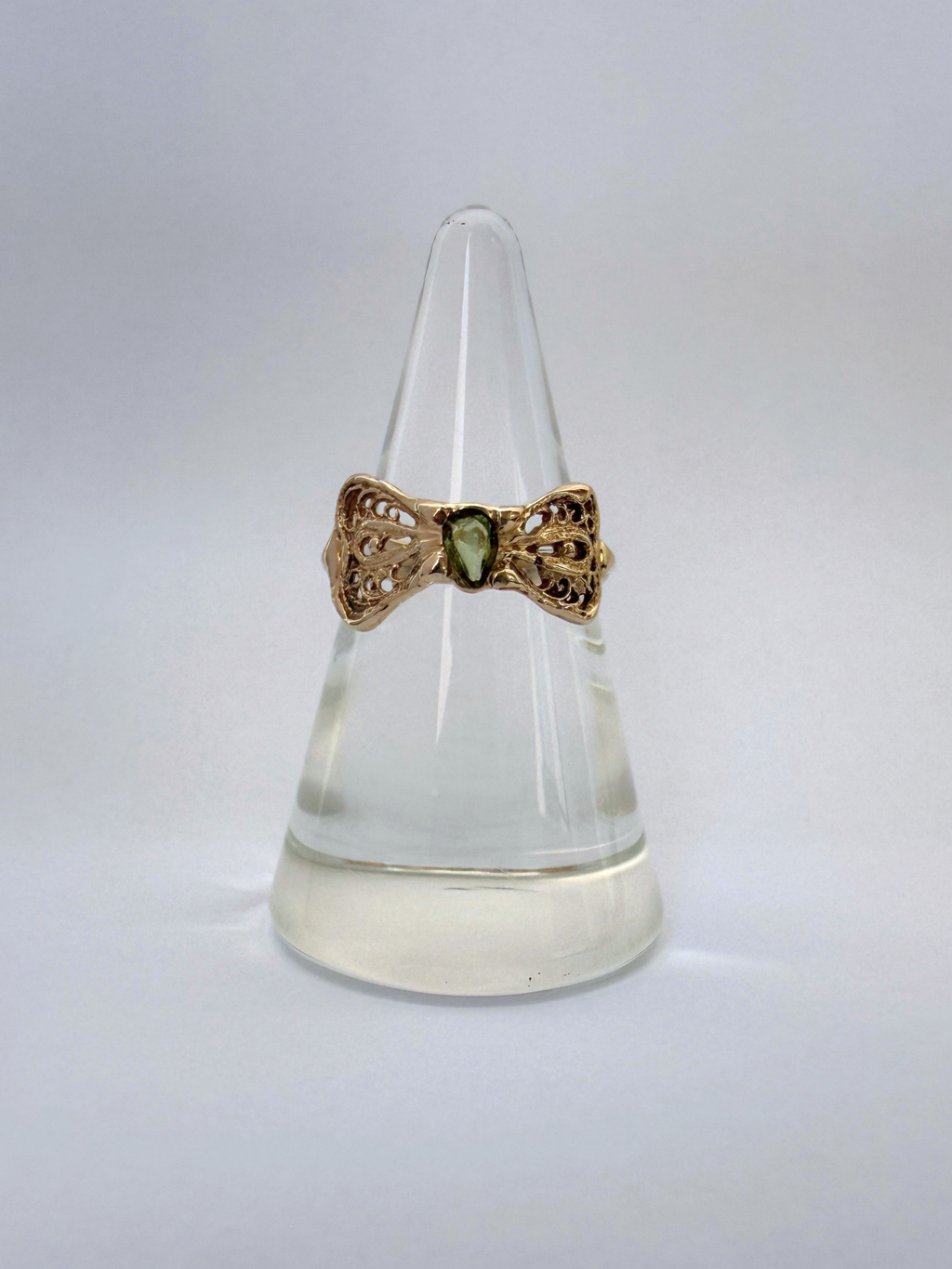Peridot Bow Ring Vintage Gold