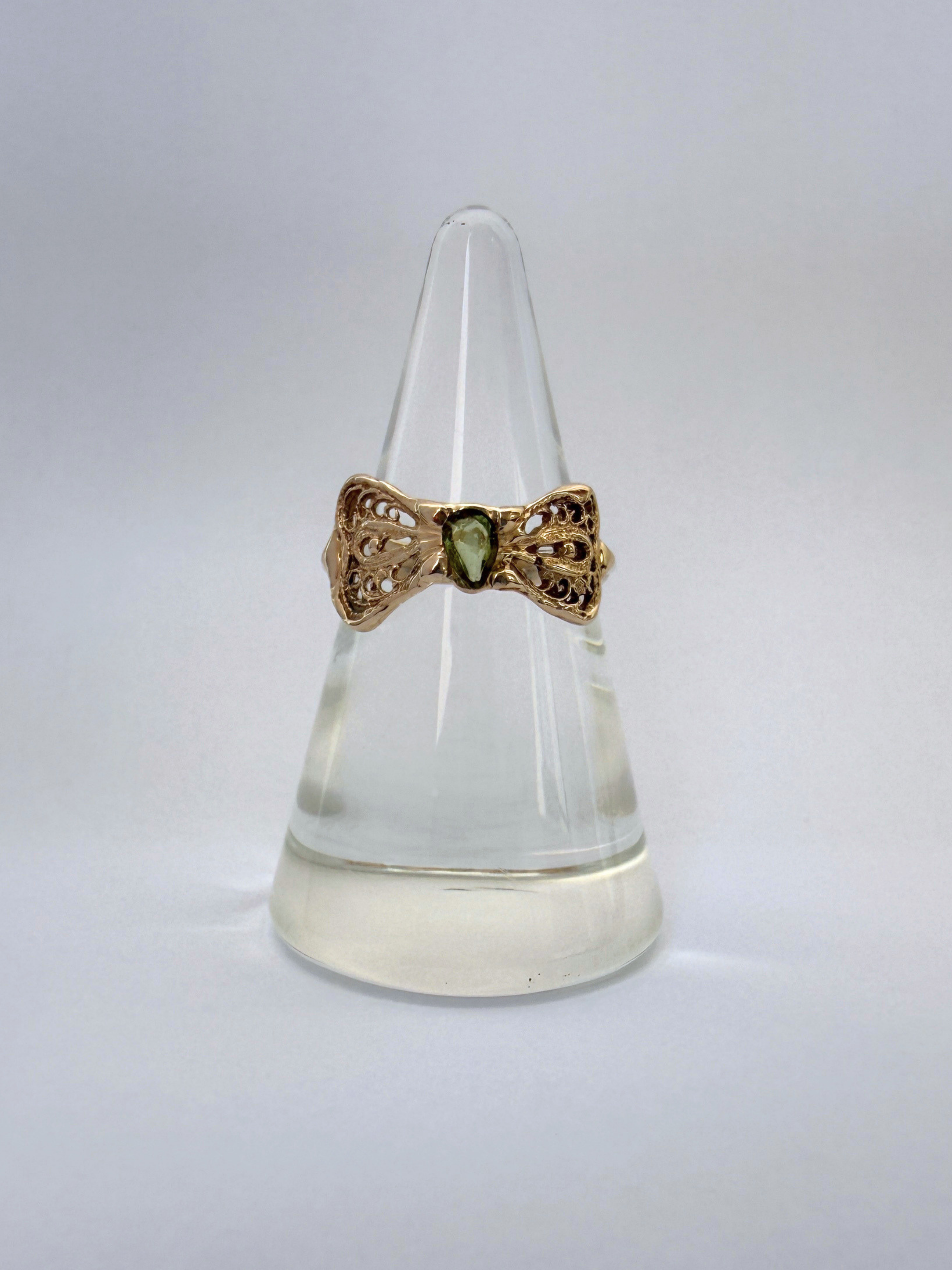 Peridot Bow Ring Vintage Gold