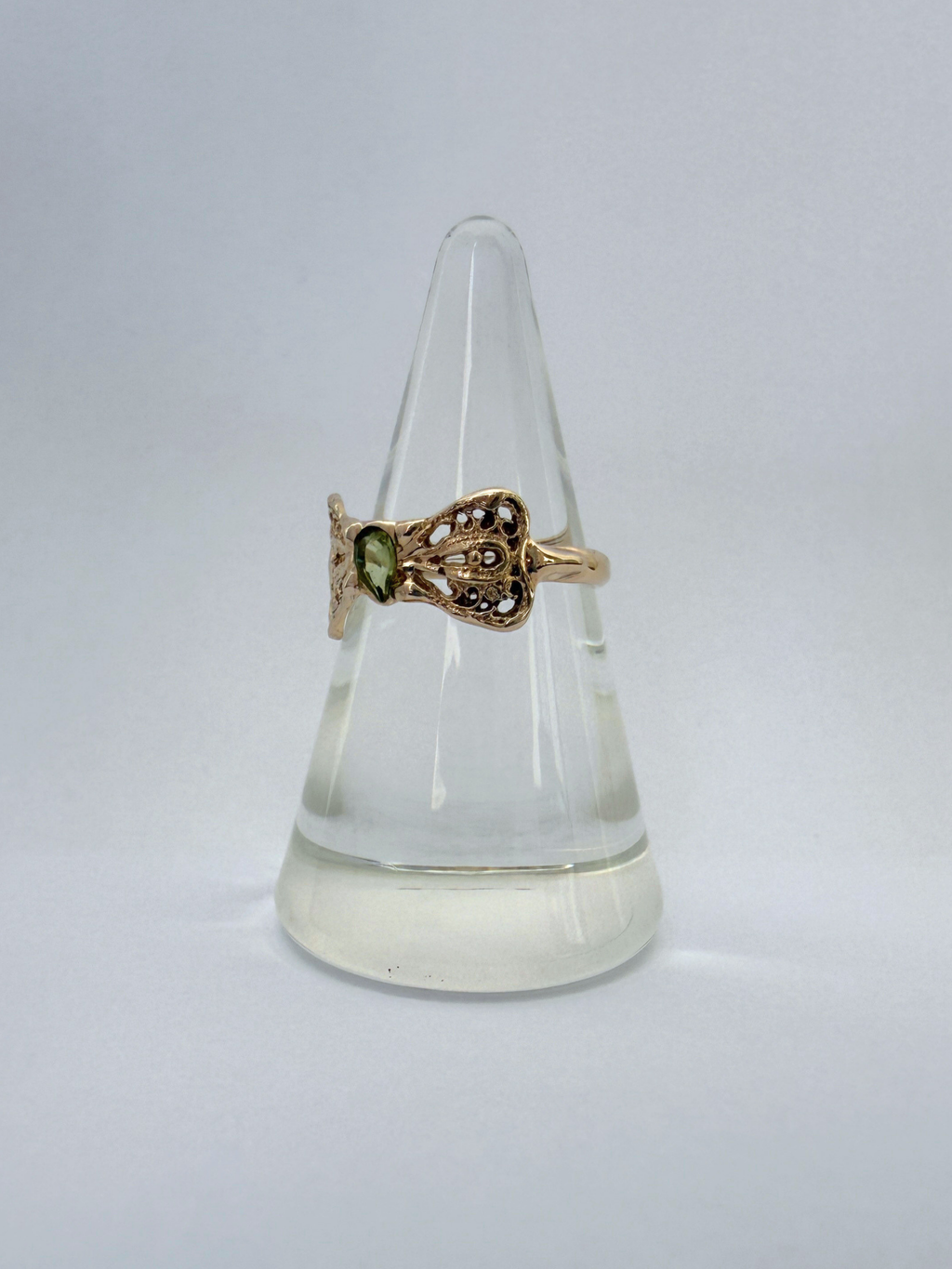 Peridot Bow Ring Vintage Gold