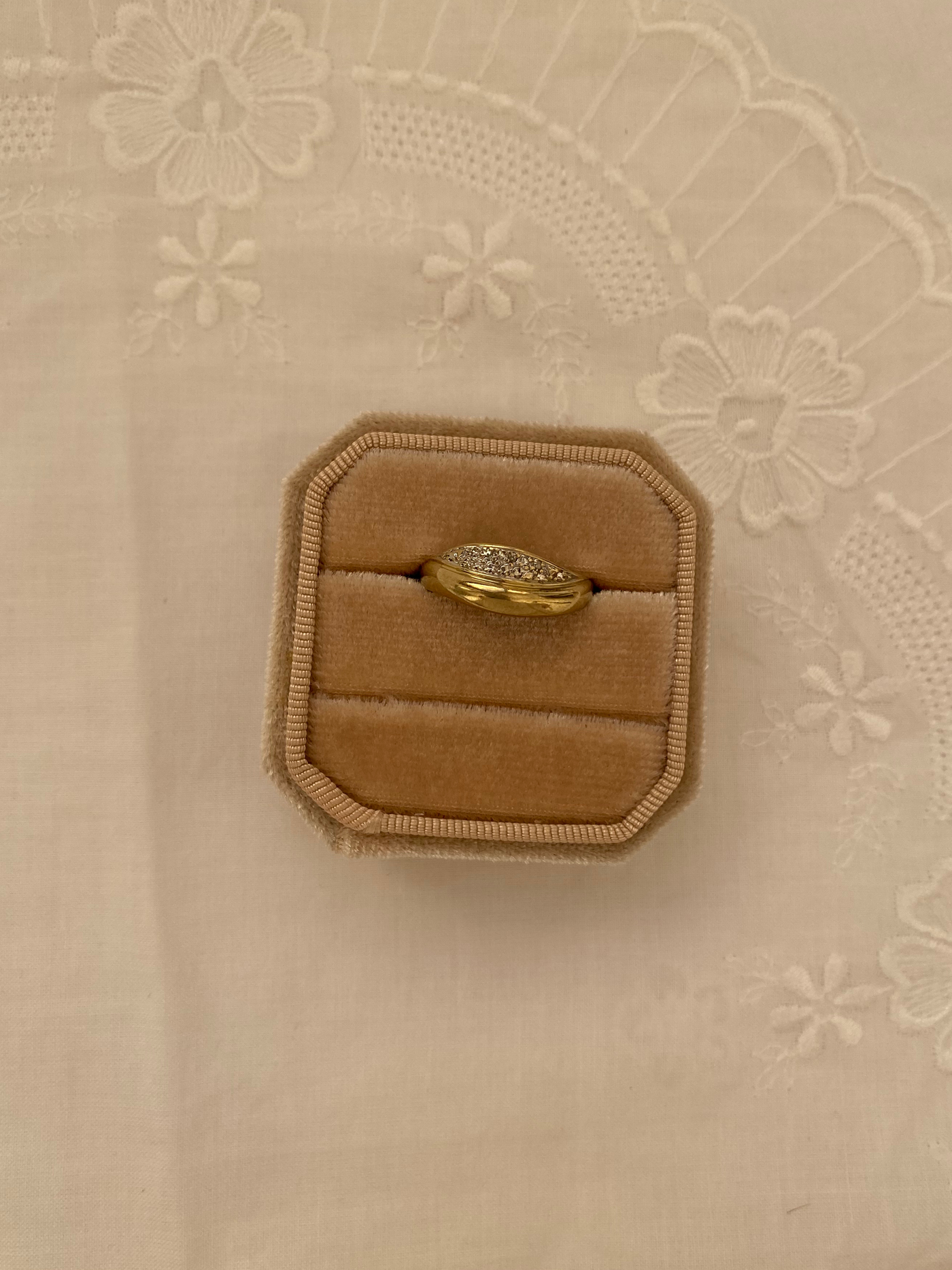 Diamond Dust Ring Vintage Gold
