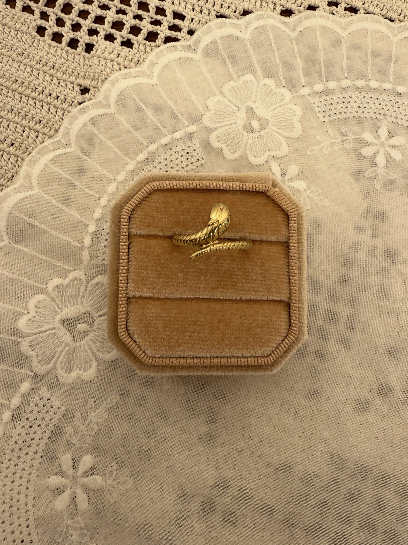 Big Snake Ring Vintage Gold