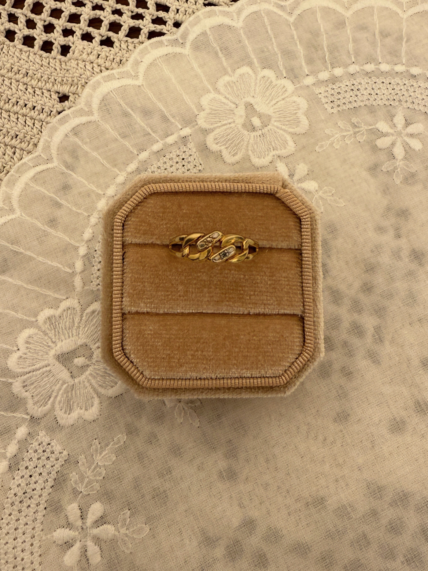 Chain Ring Vintage Gold