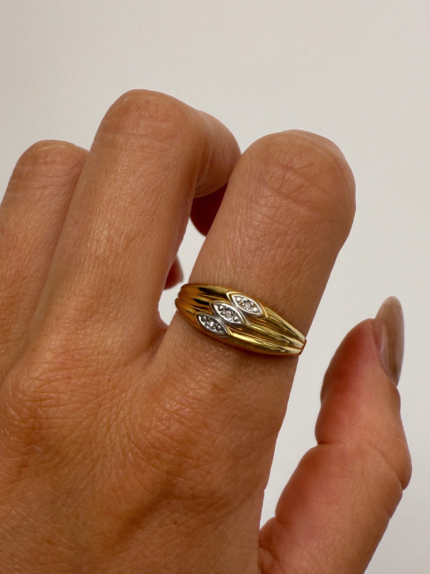 Golden Eyes Ring Vintage Gold