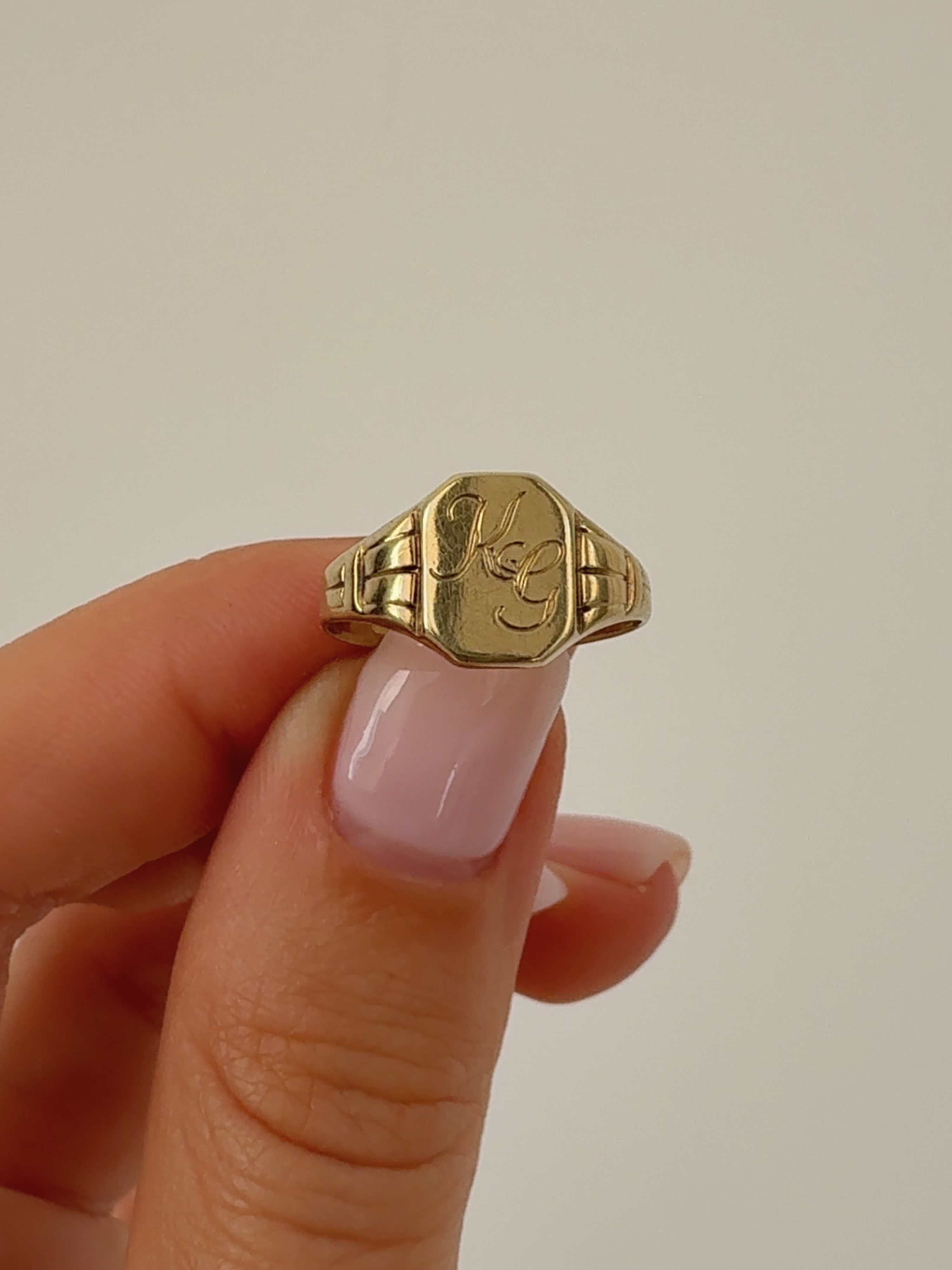"KG" Signet Ring Vintage Gold