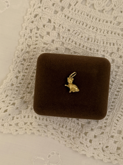 14k Kitty Charm Vintage Gold