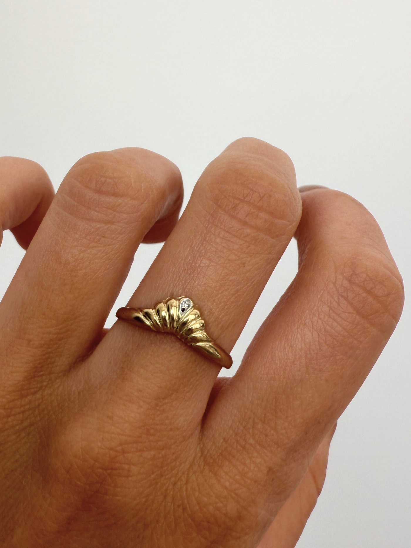 Crown Ring Vintage Gold