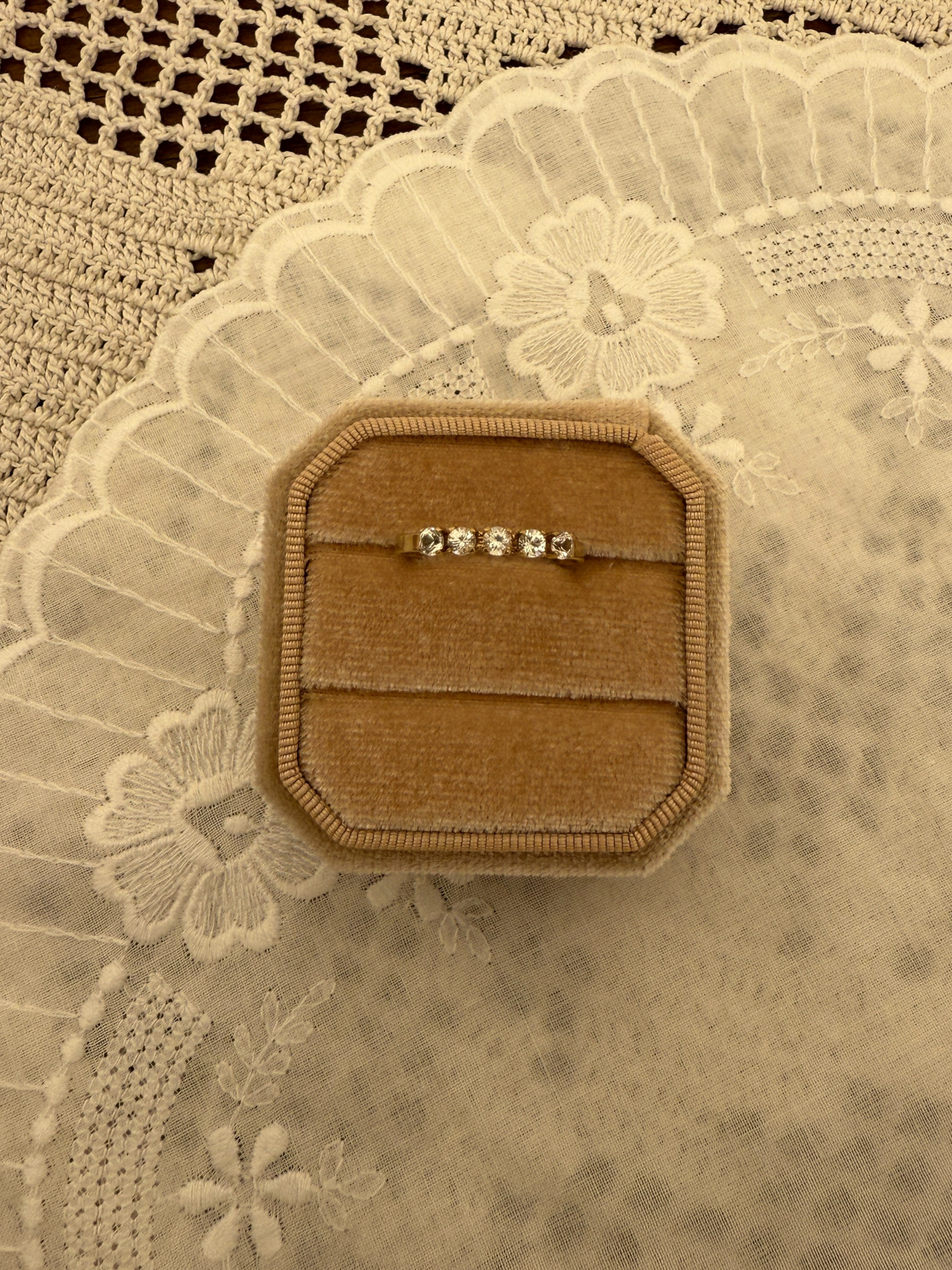 5 Stone Ring Vintage Gold