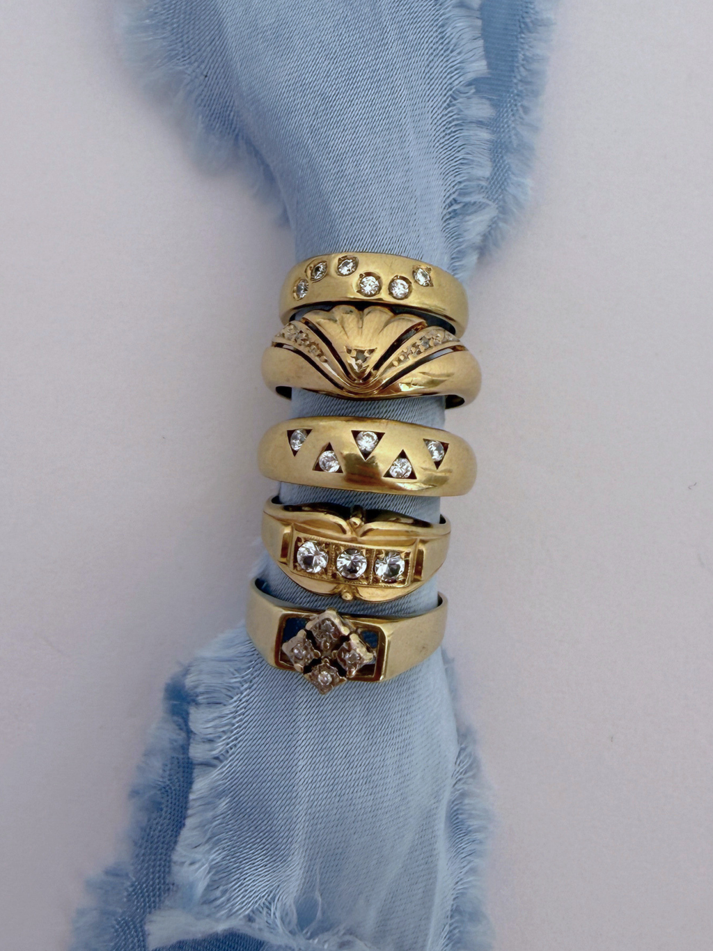 Shell Ring Vintage Gold