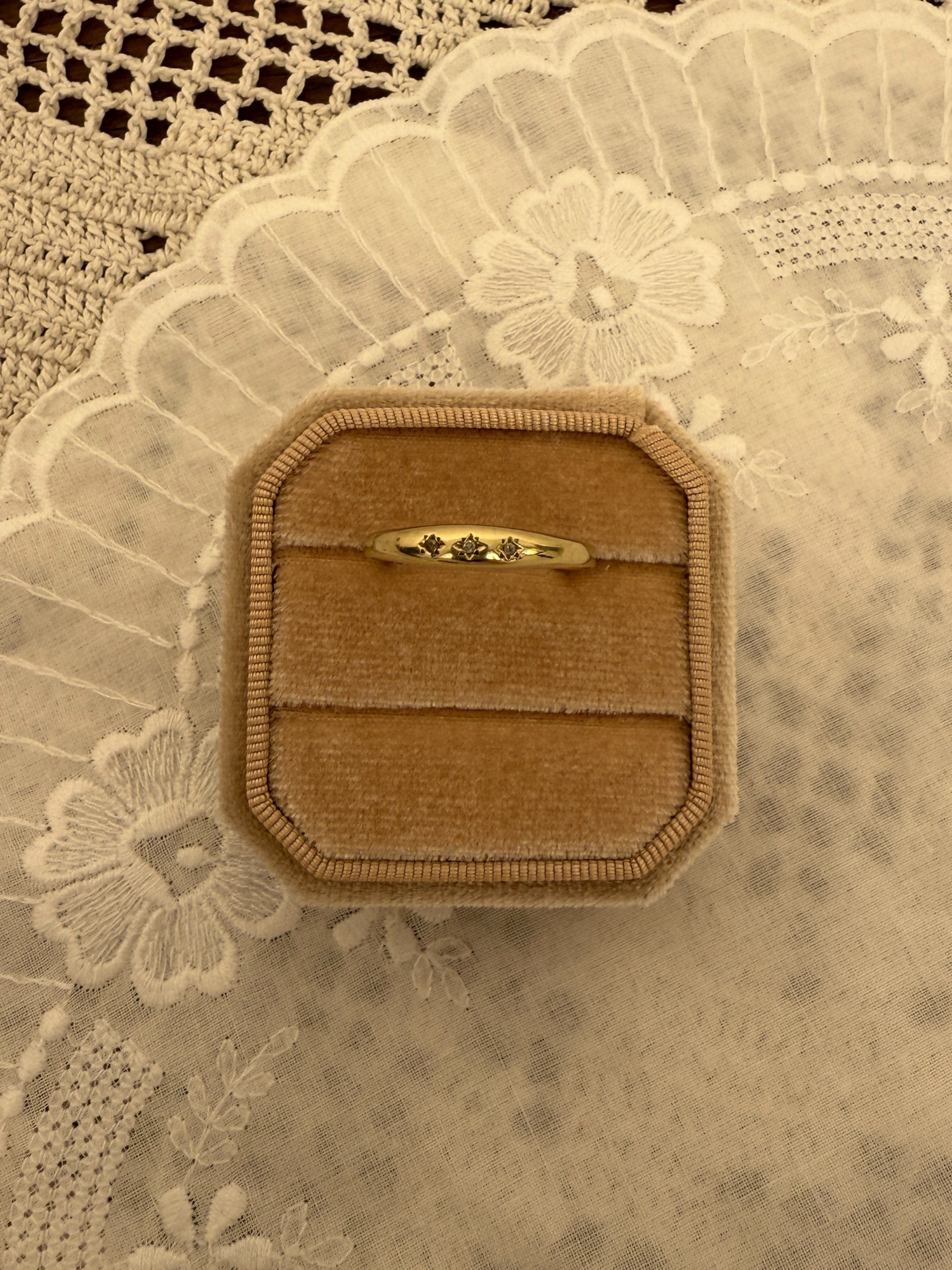 Dainty Gypsy Ring Vintage Gold