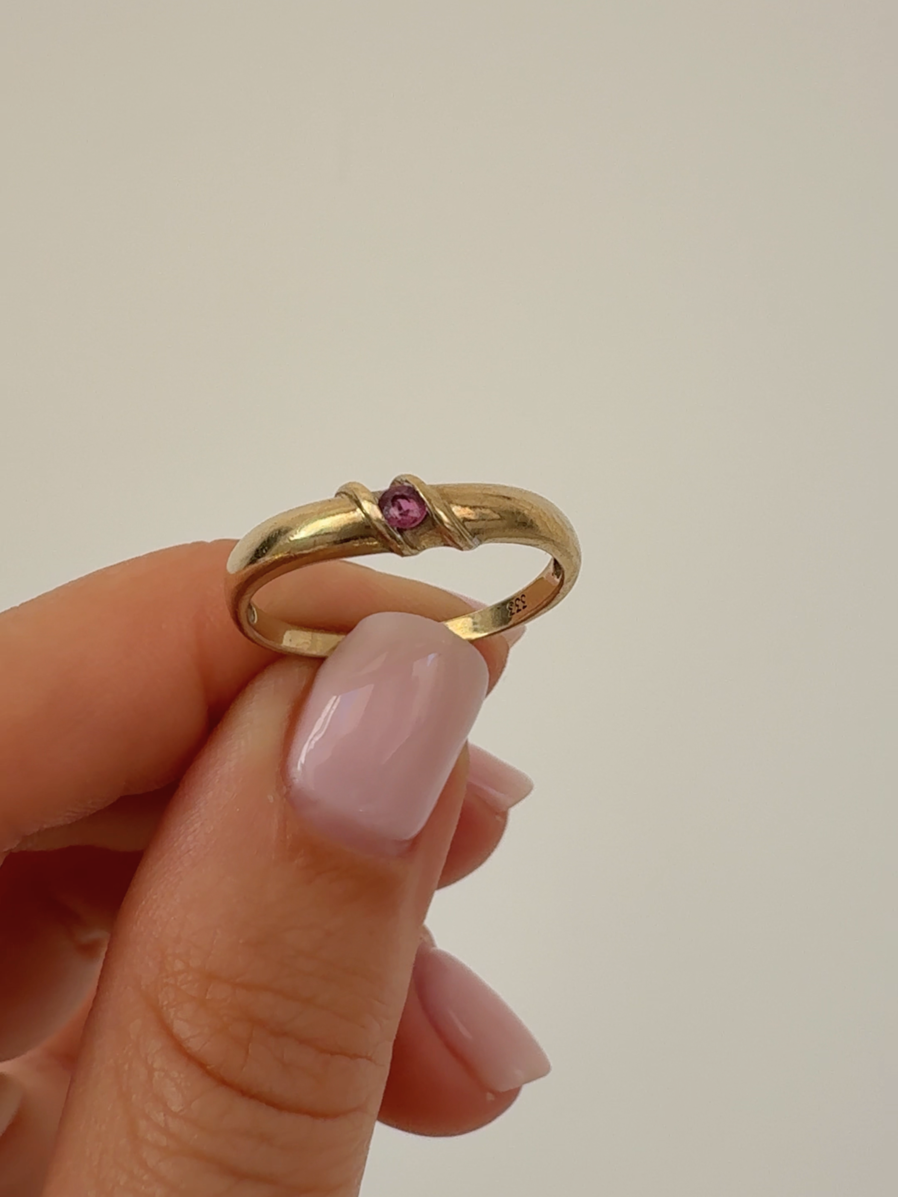Ruby Solitaire Ring Vintage Gold