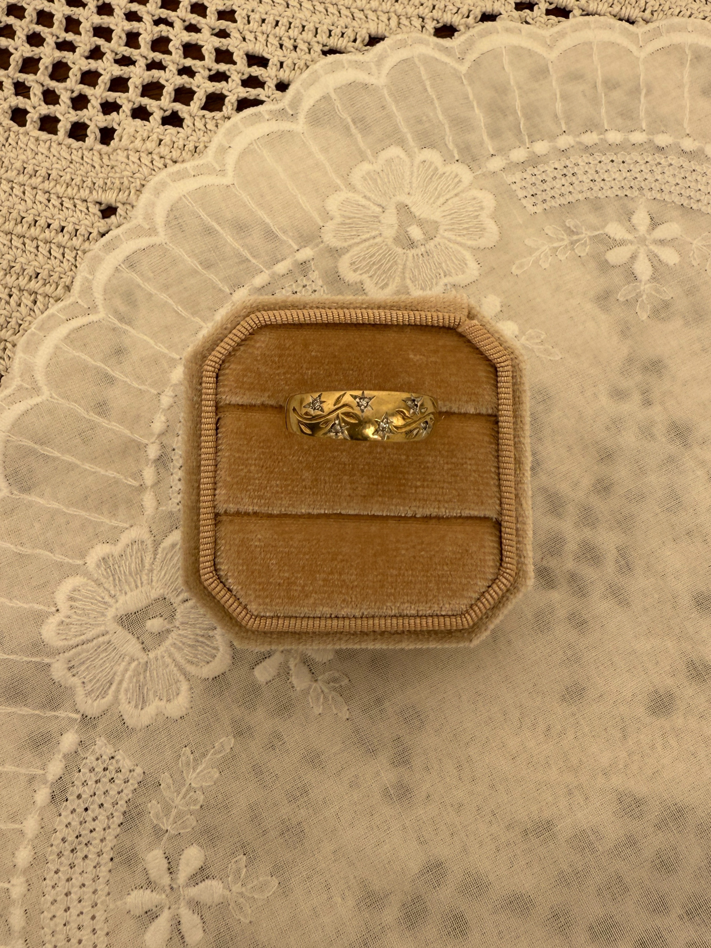 Shooting Star Ring Vintage Gold