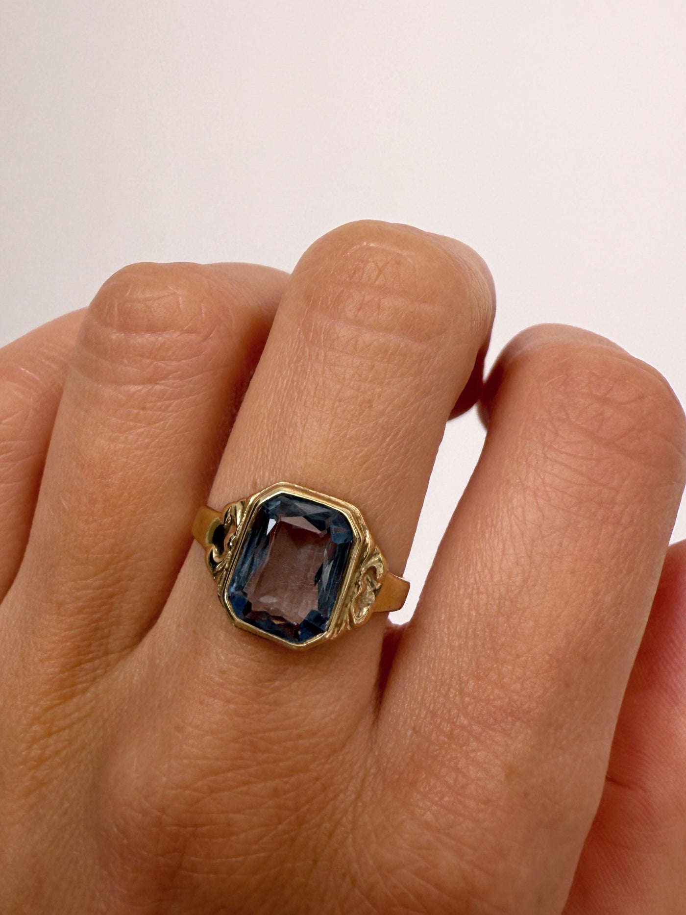 Celeste Ring Vintage Gold