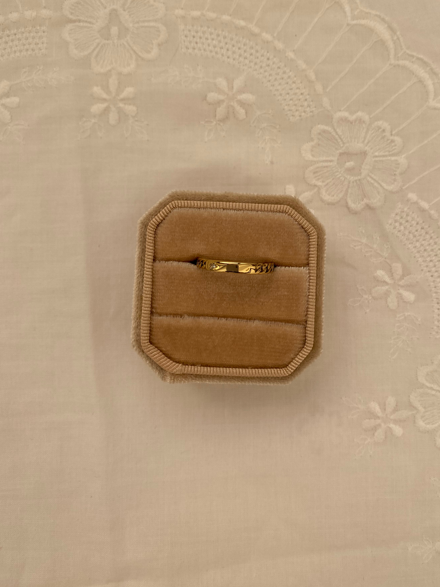 Signet Chain Ring Vintage Gold