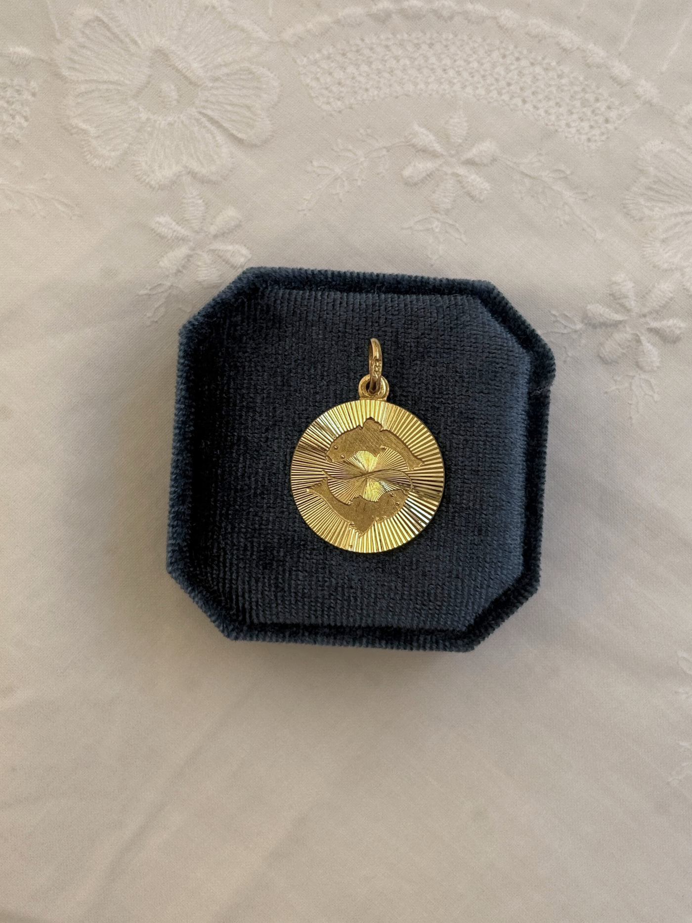 Pisces Zodiac Charm Vintage Gold