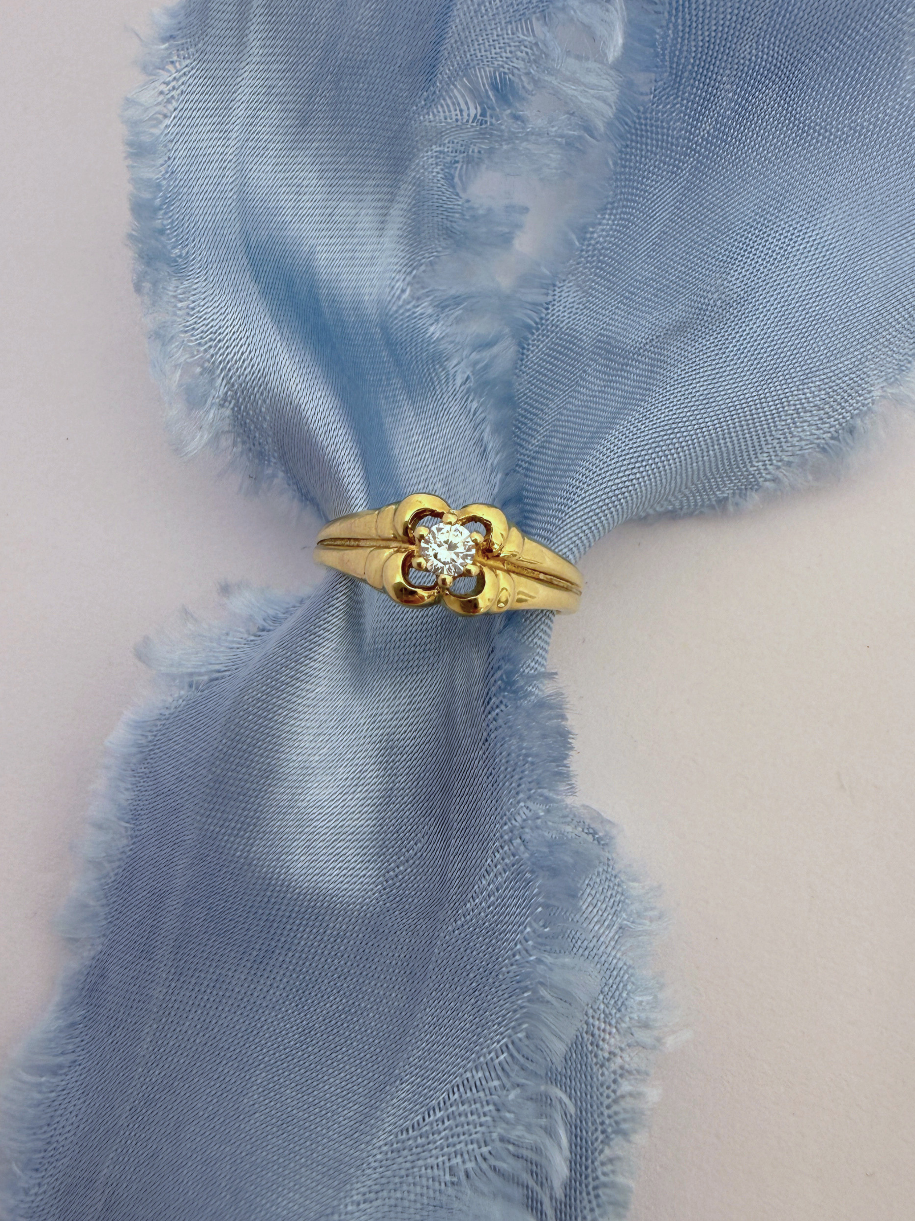 Flower Ring Vintage Gold