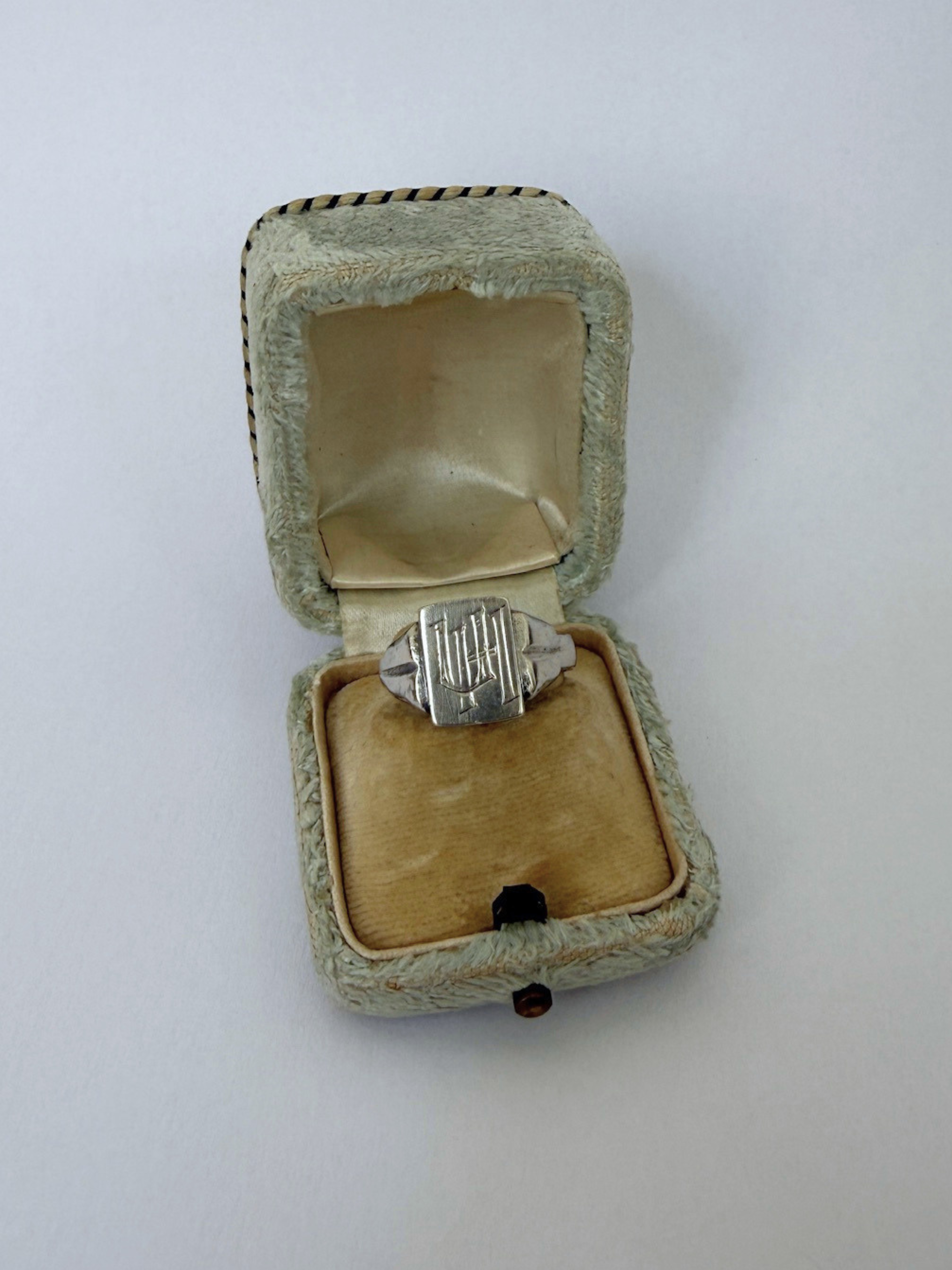 "UH" Signet Ring Vintage Silver