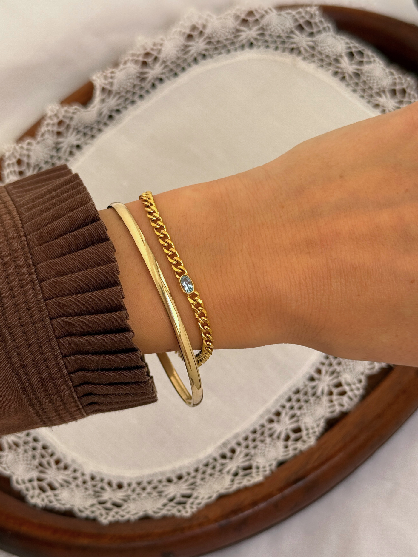 Solid Bangle Vintage Gold