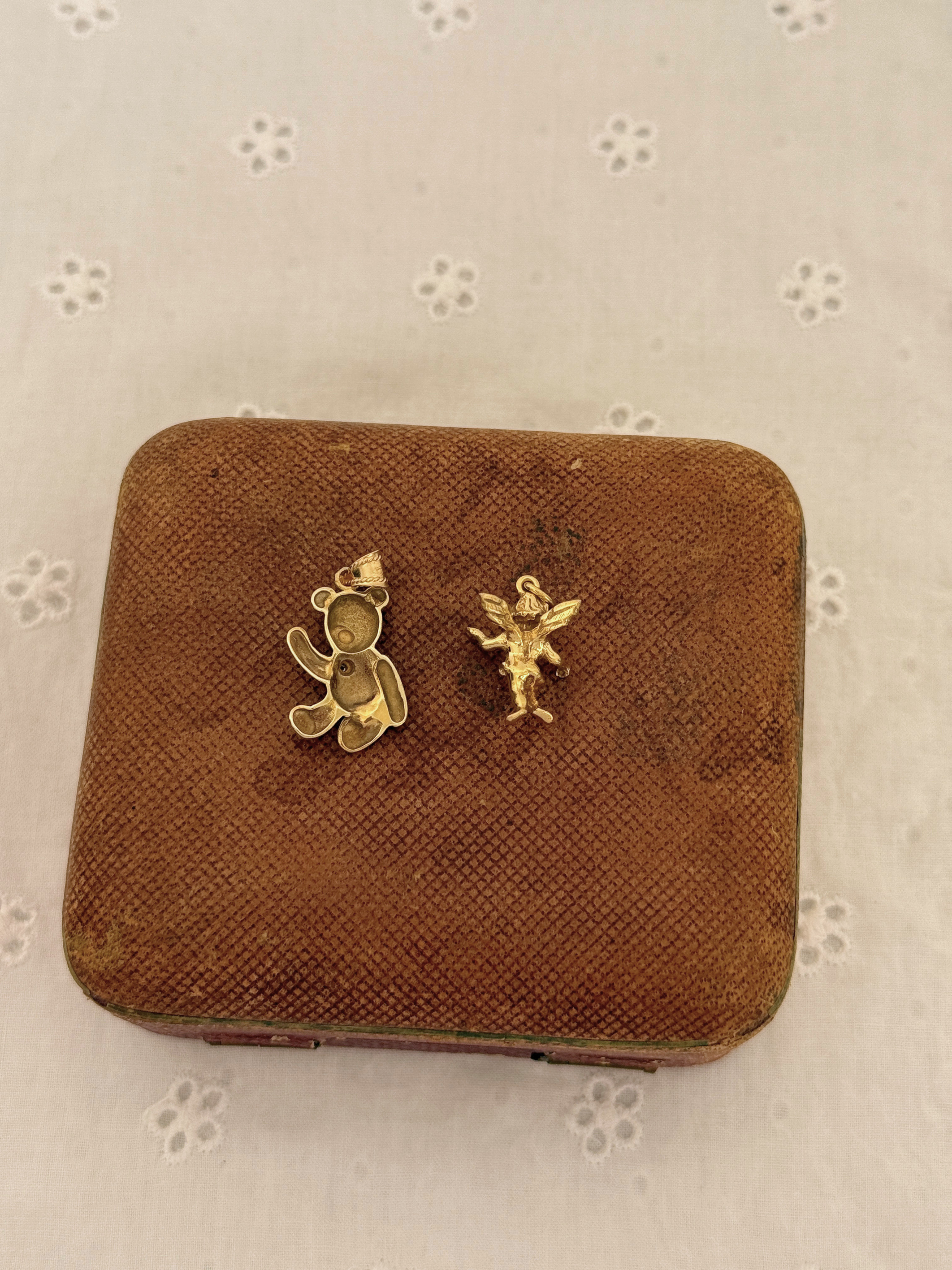 Lucky Charms Vintage Gold