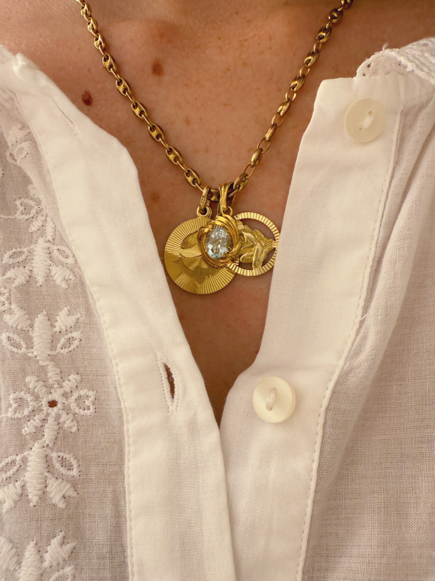Pisces Zodiac Charm Vintage Gold