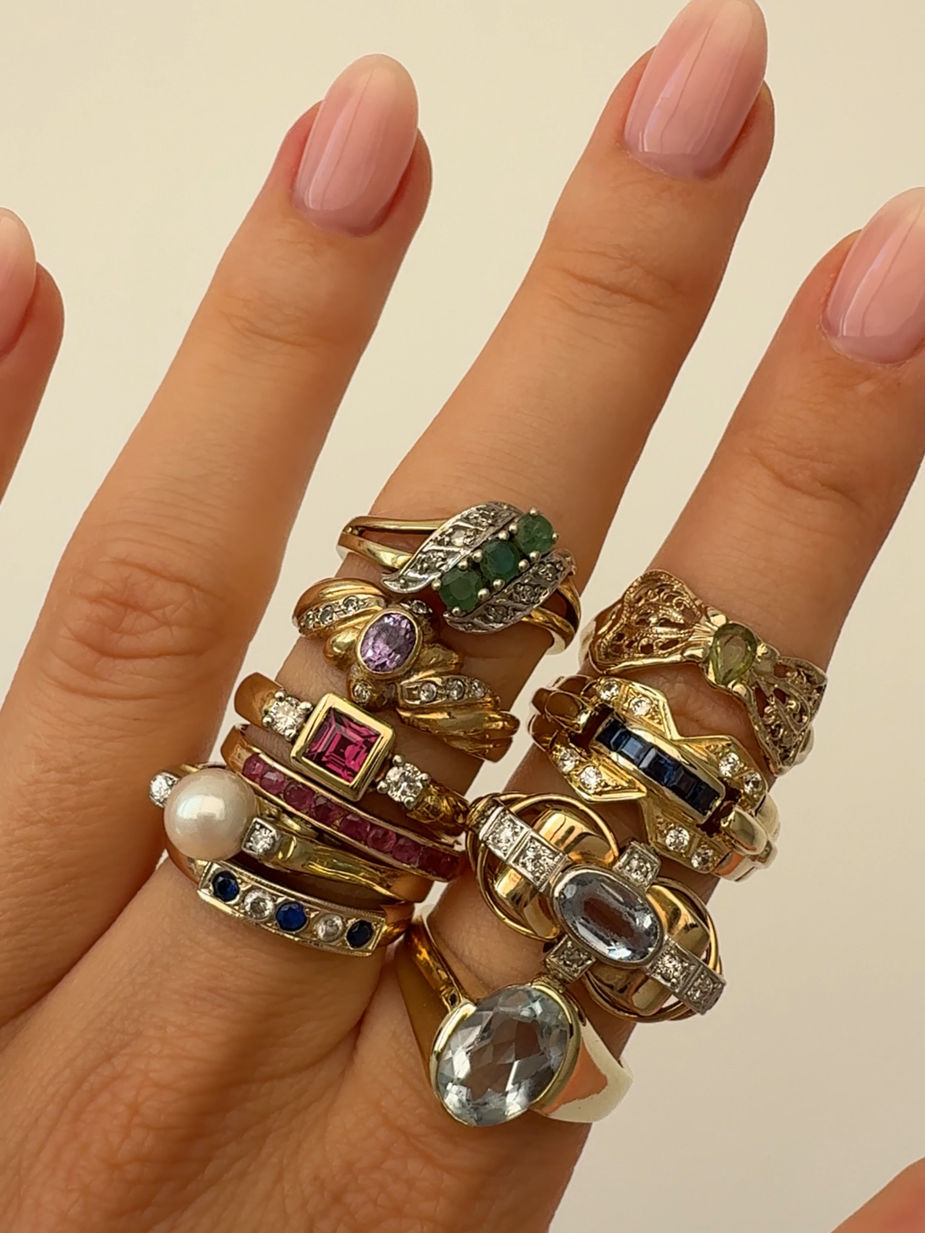 Aqua Solitaire Ring Vintage Gold