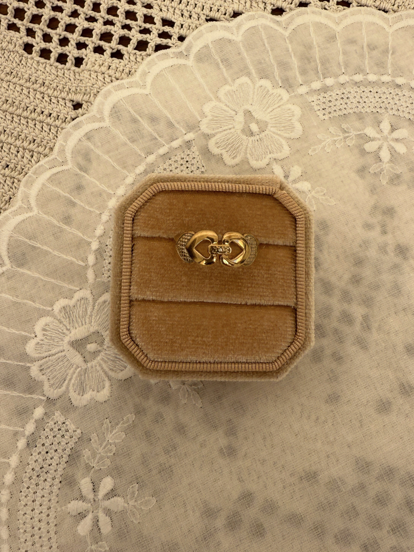 Double Heart Ring Vintage Gold