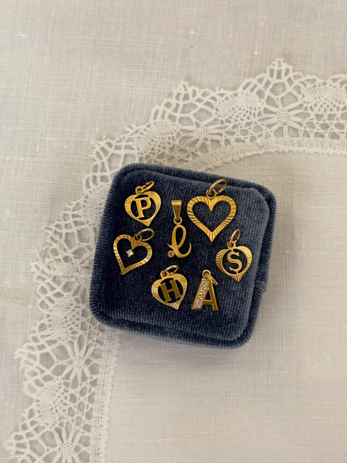 Mini Charm Collection Vintage Gold