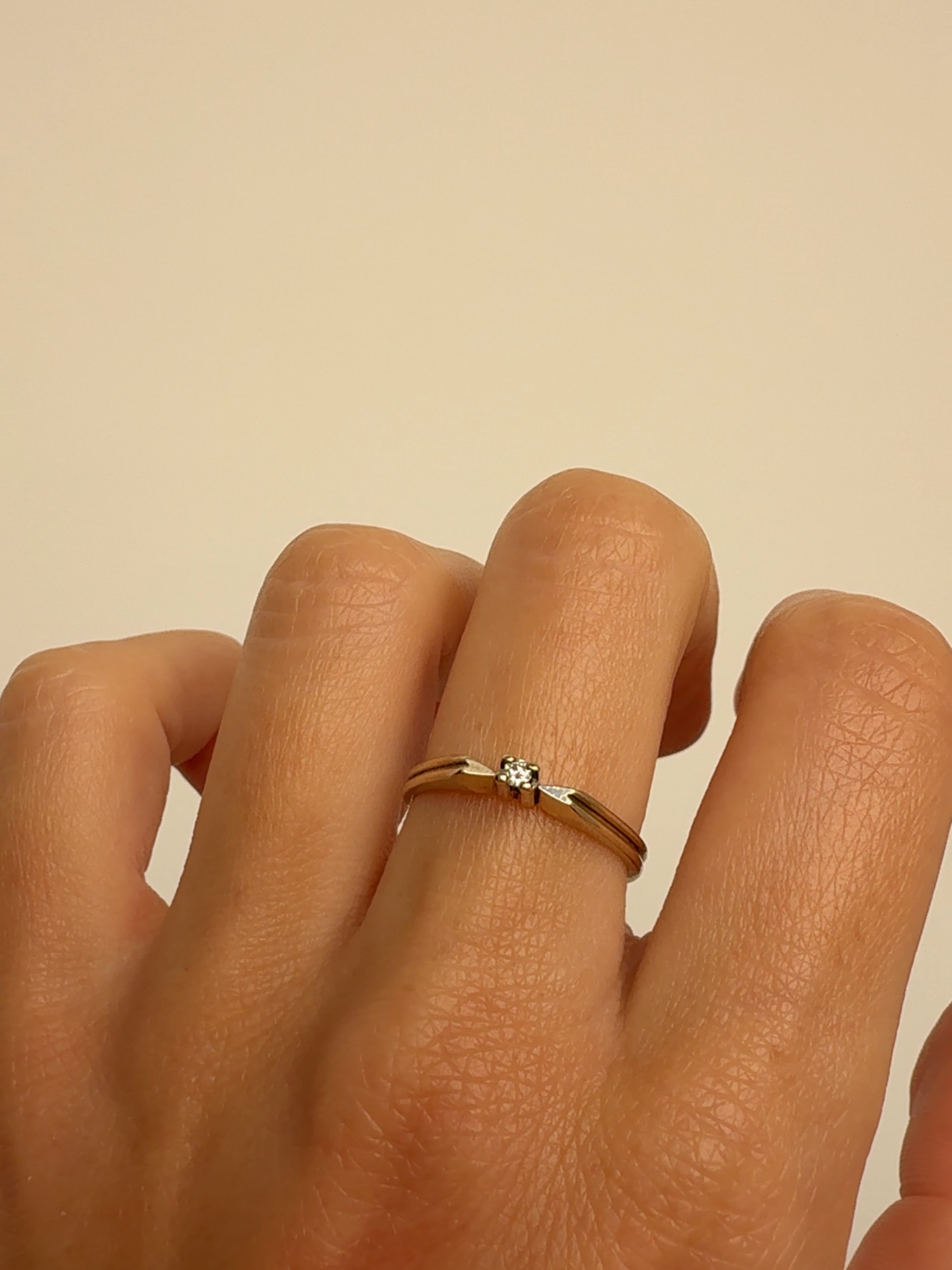Mini Diamond Solitaire Ring Vintage Gold