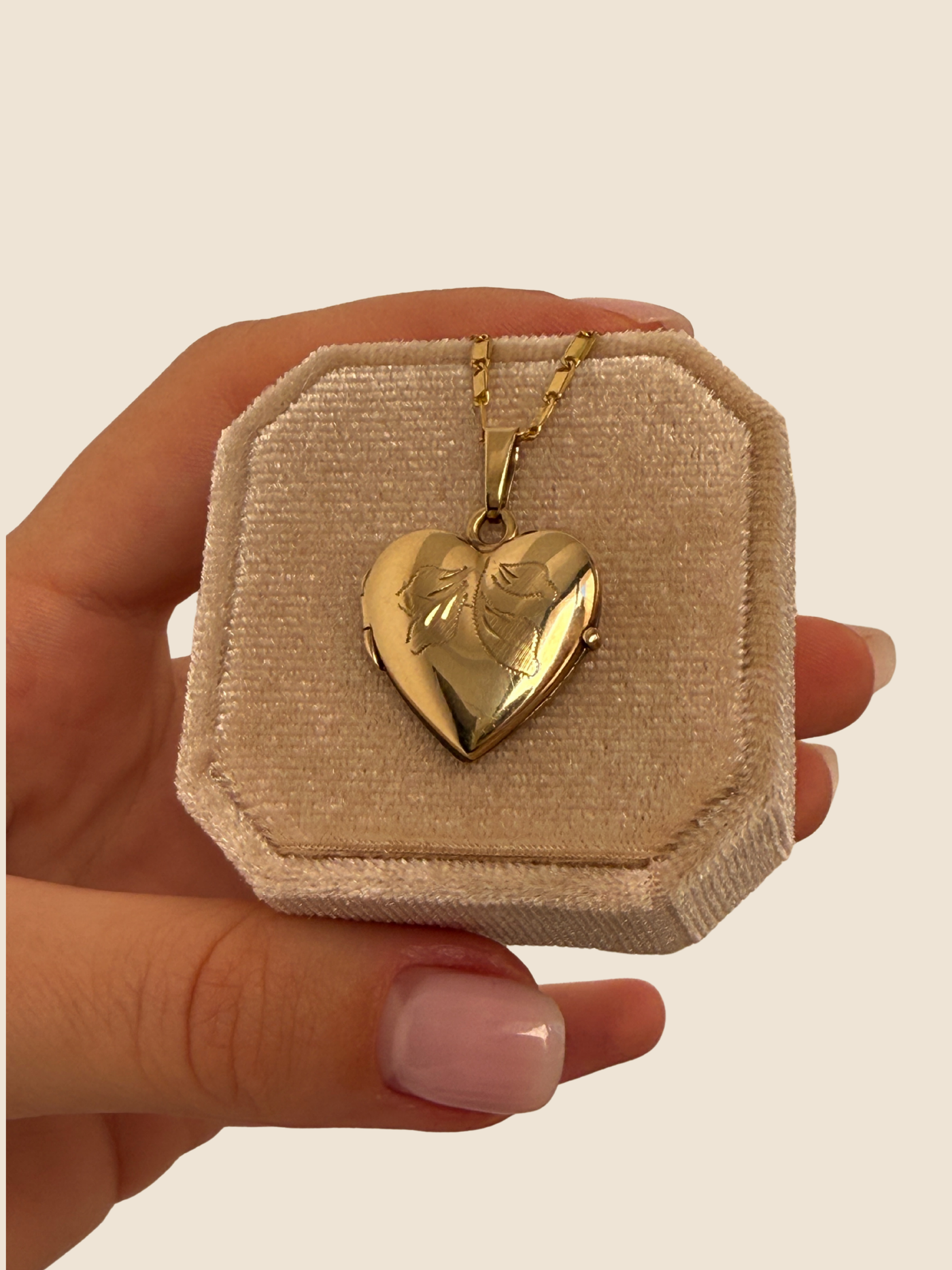 Charm Collection Vintage Gold