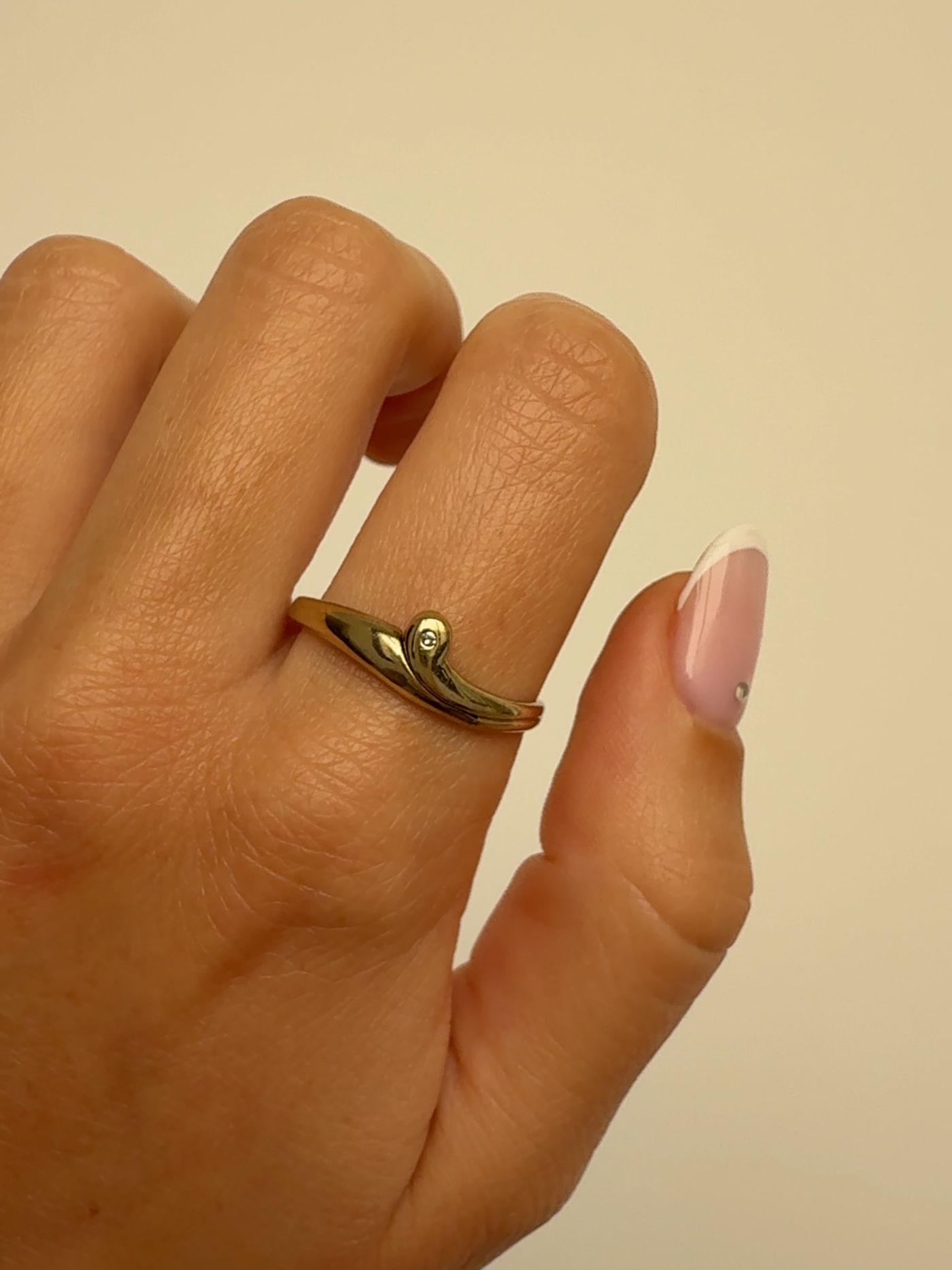 Mini Diamond Snake Ring Vintage Gold