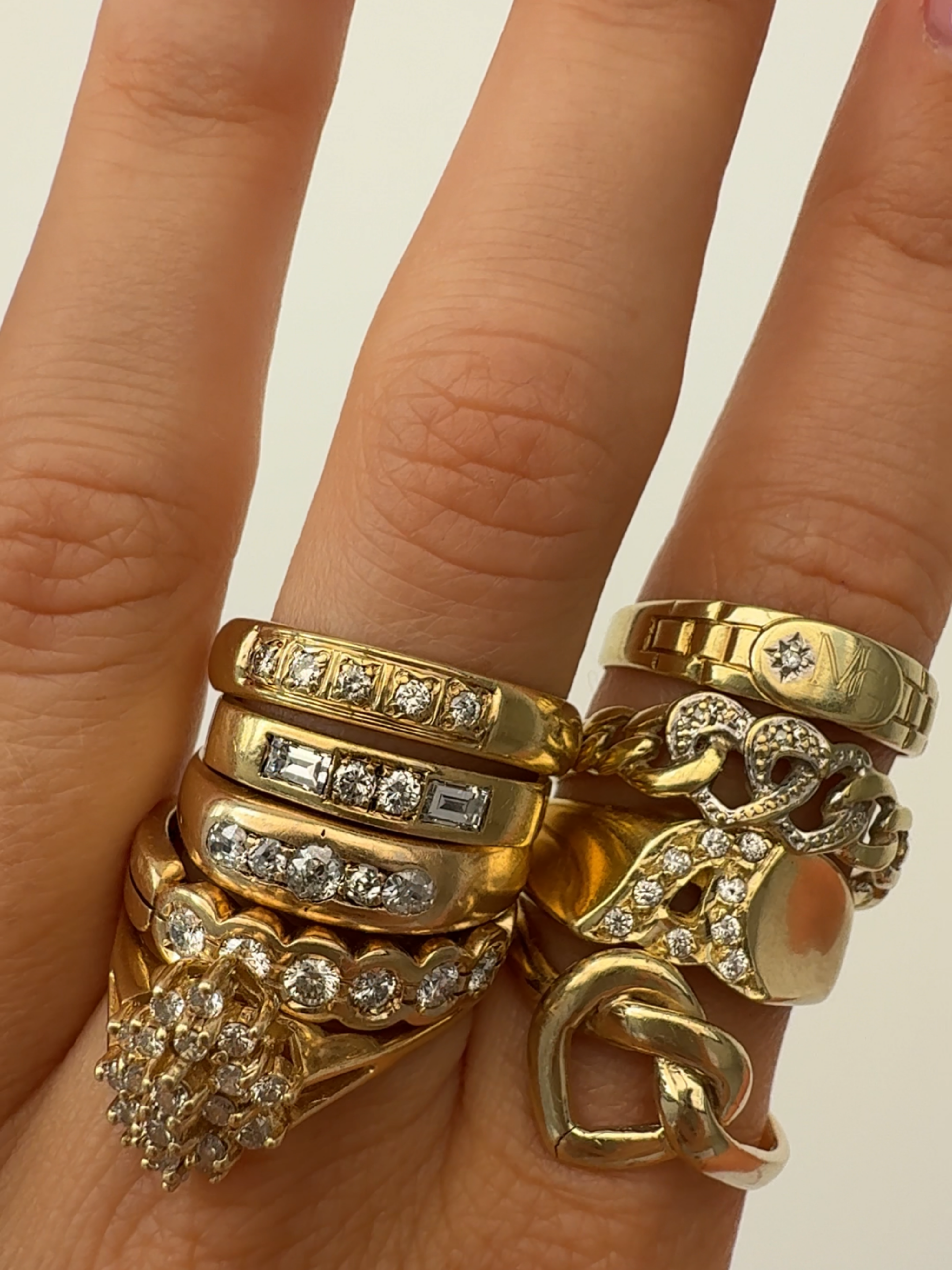 A Ring Vintage Yellow Gold