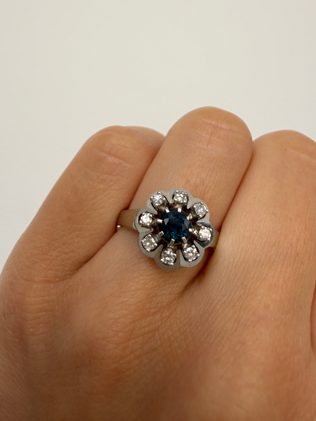 Sapphire Cluster Ring 14k Vintage Gold