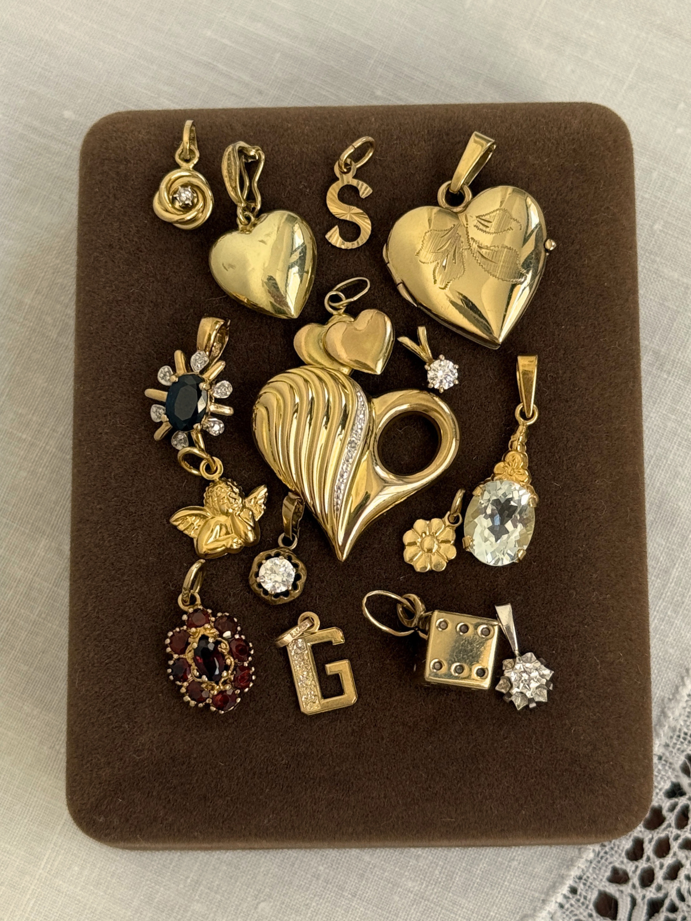 Charm Collection Vintage Gold