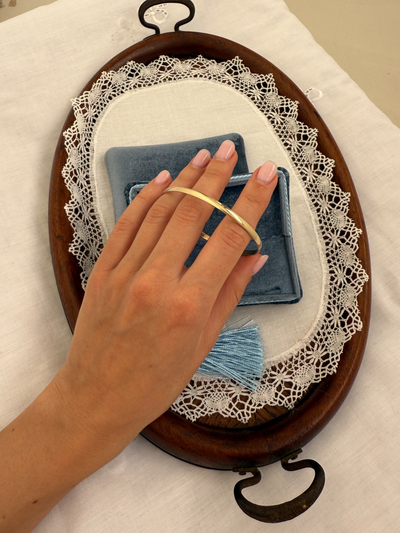 Solid Bangle Vintage Gold