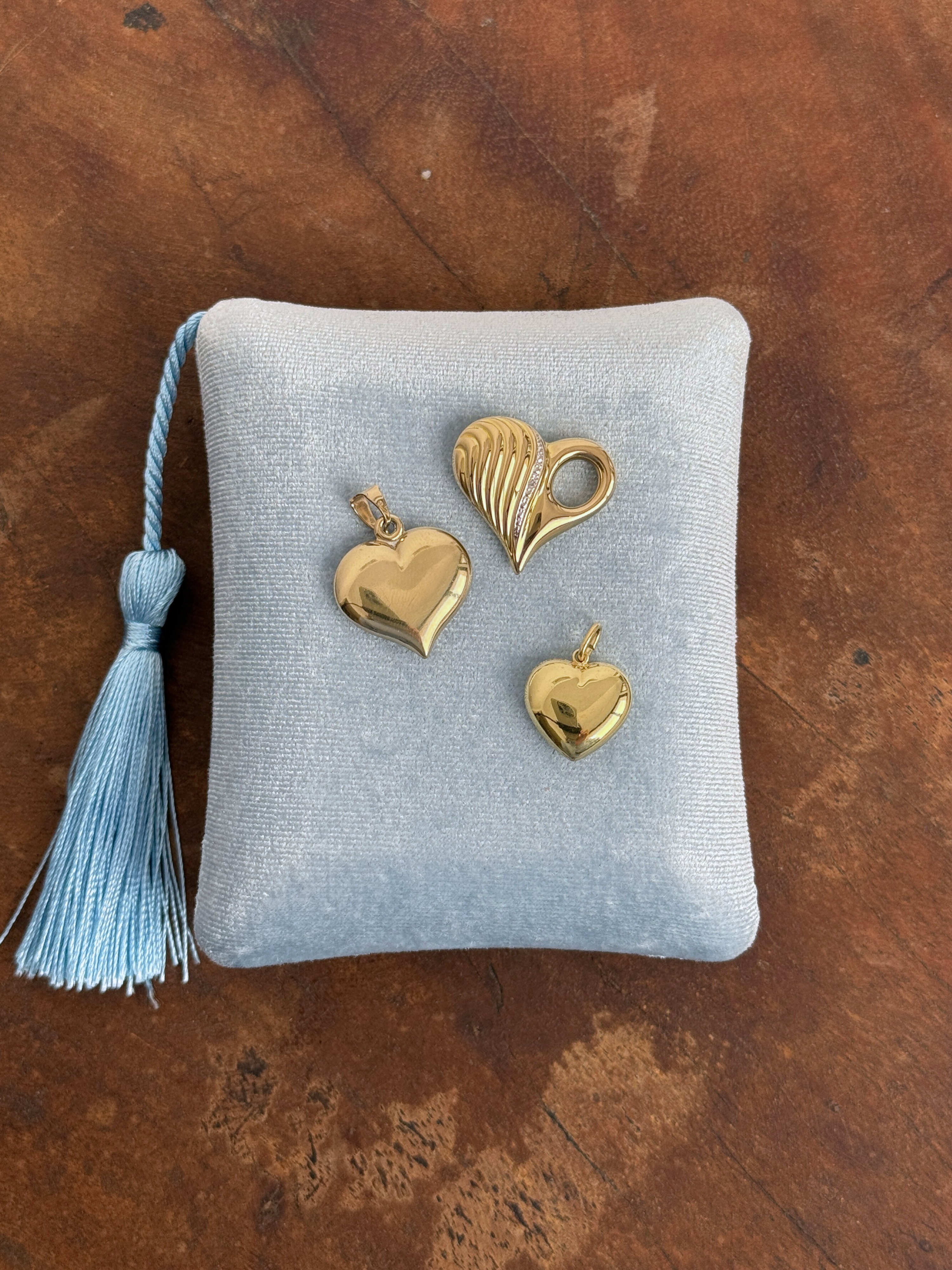 Big Heart Charms Vintage Gold