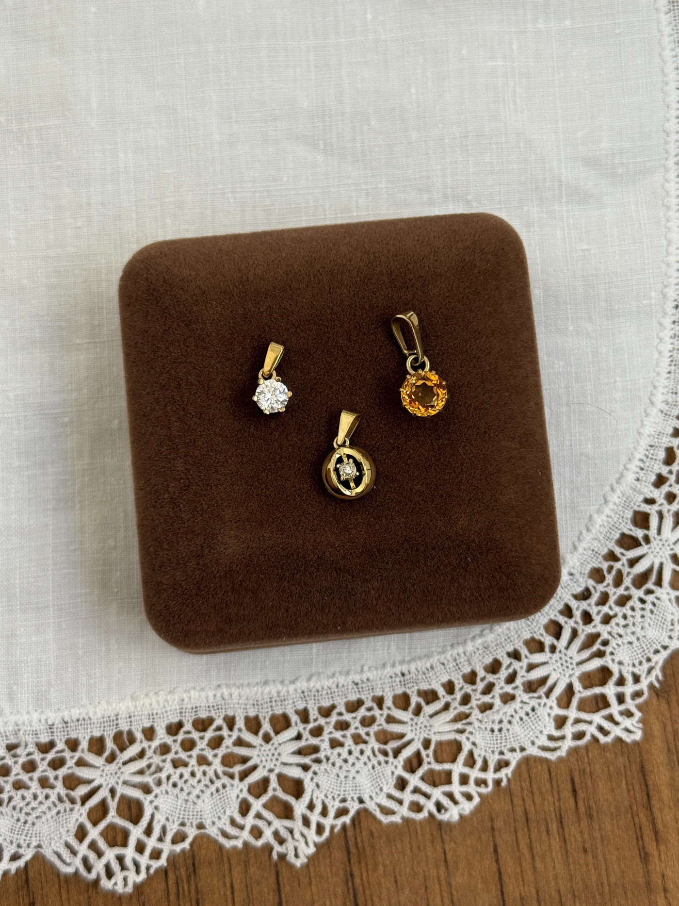 Mini Stone Charms Vintage Gold