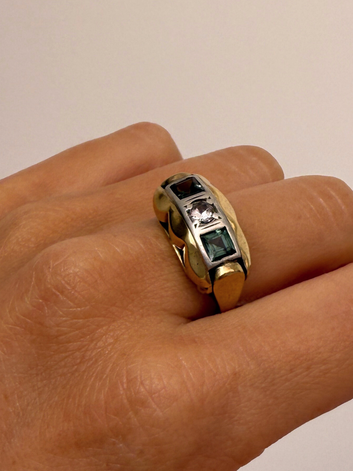 Art Deco Green Ring Vintage Gold