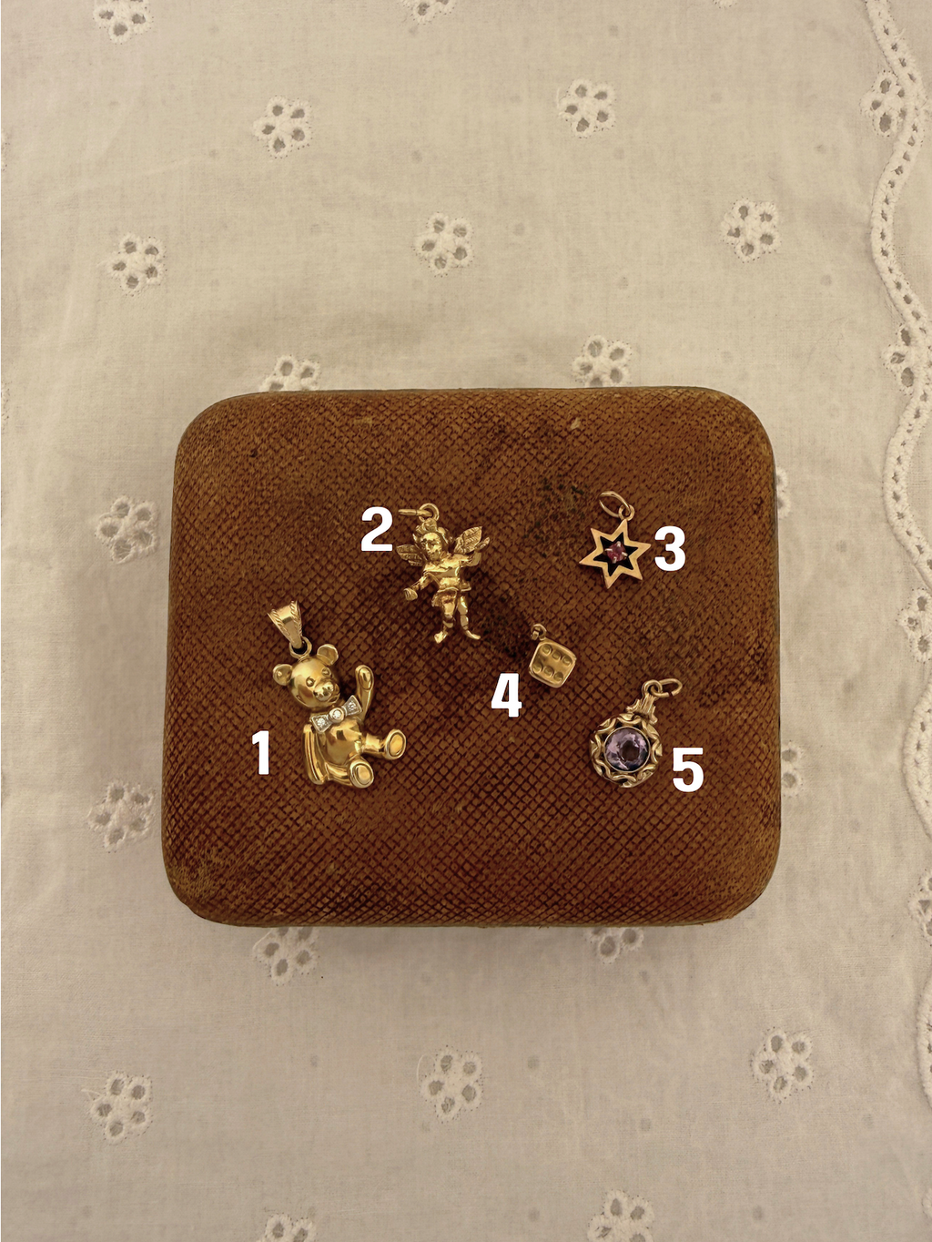 Lucky Charms Vintage Gold