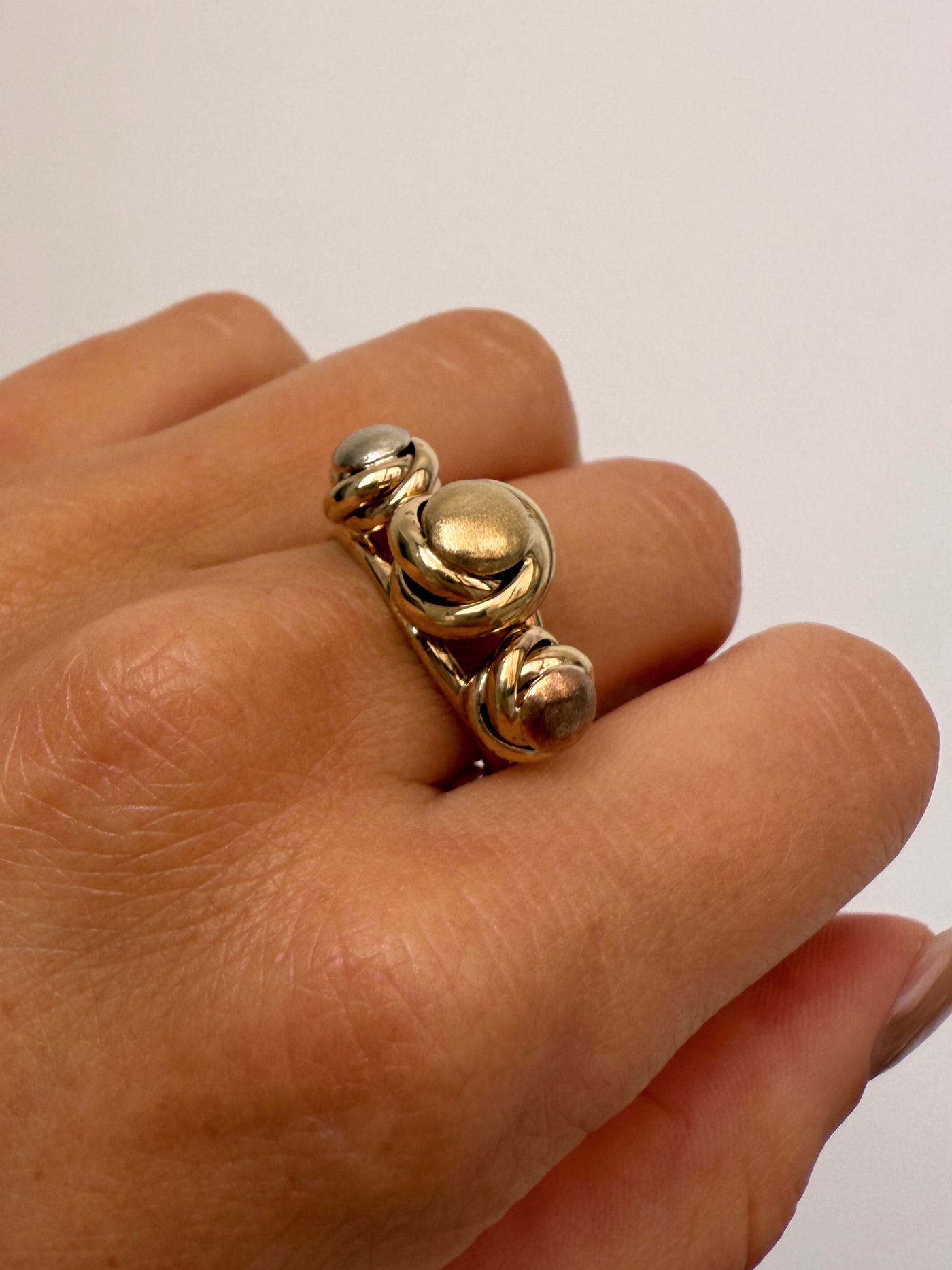 Tripple Knot Ring Vintage Gold