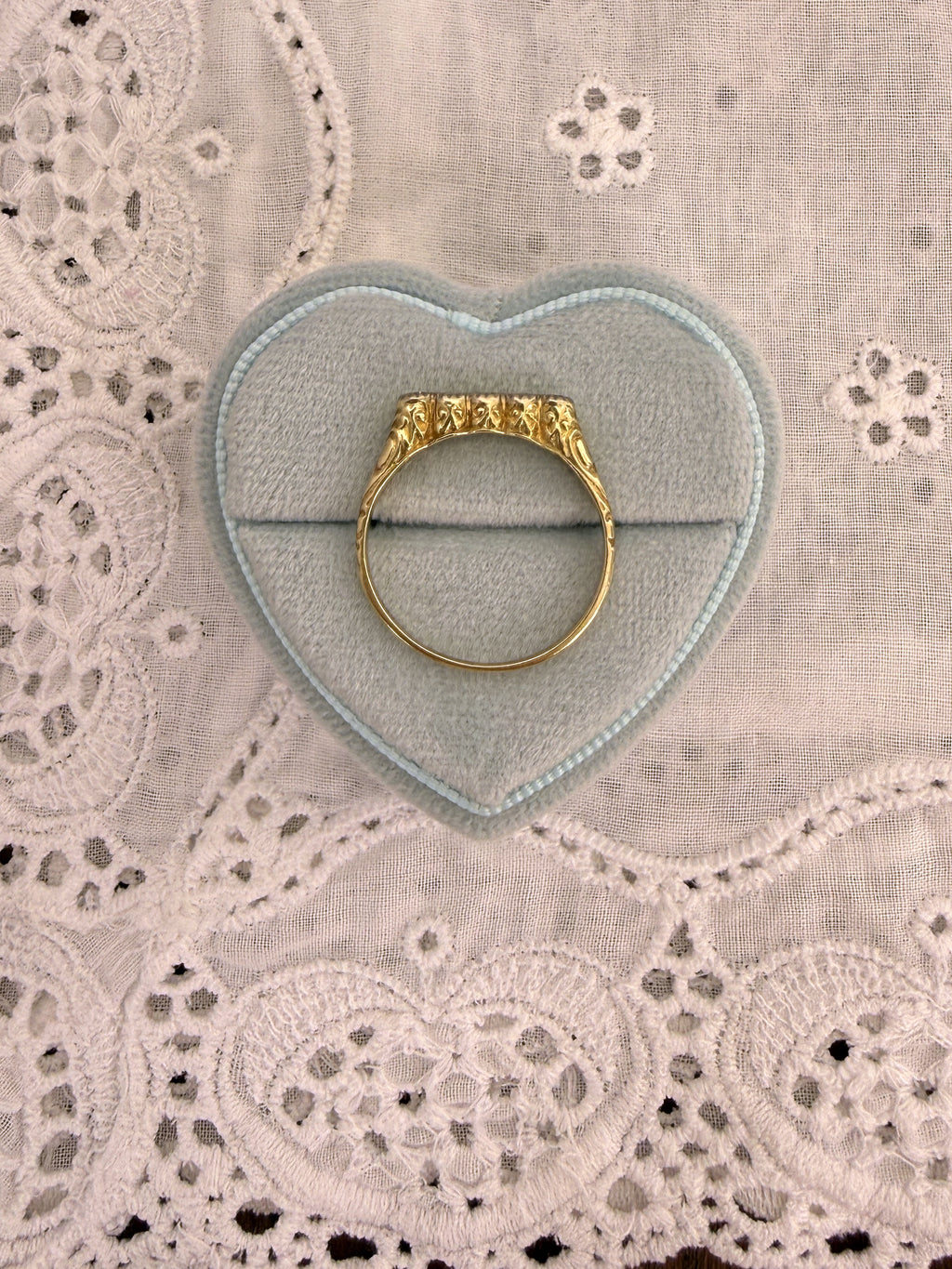 5 Diamonds Ring