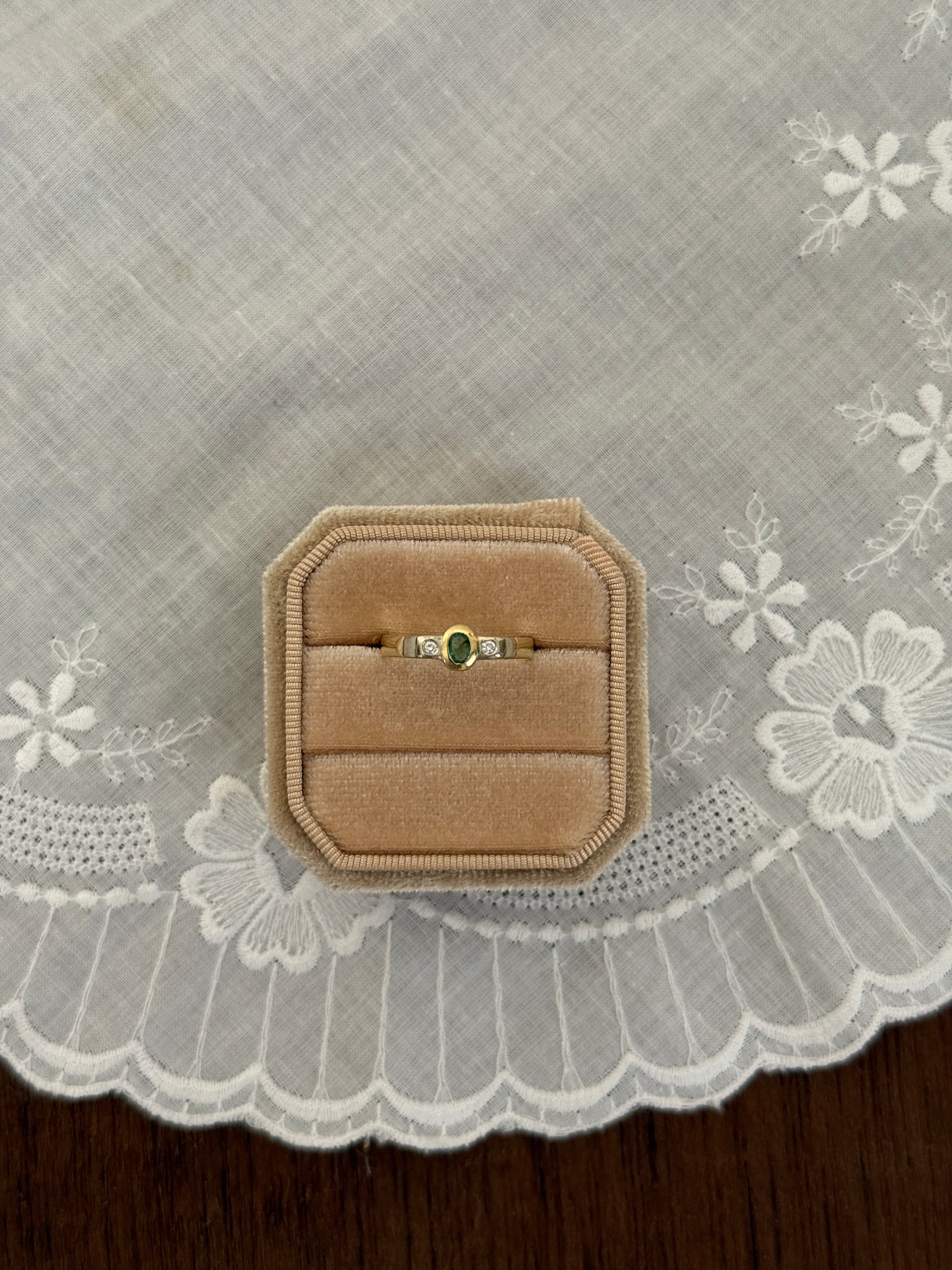 Oval Emerald Ring 14k Vintage Gold