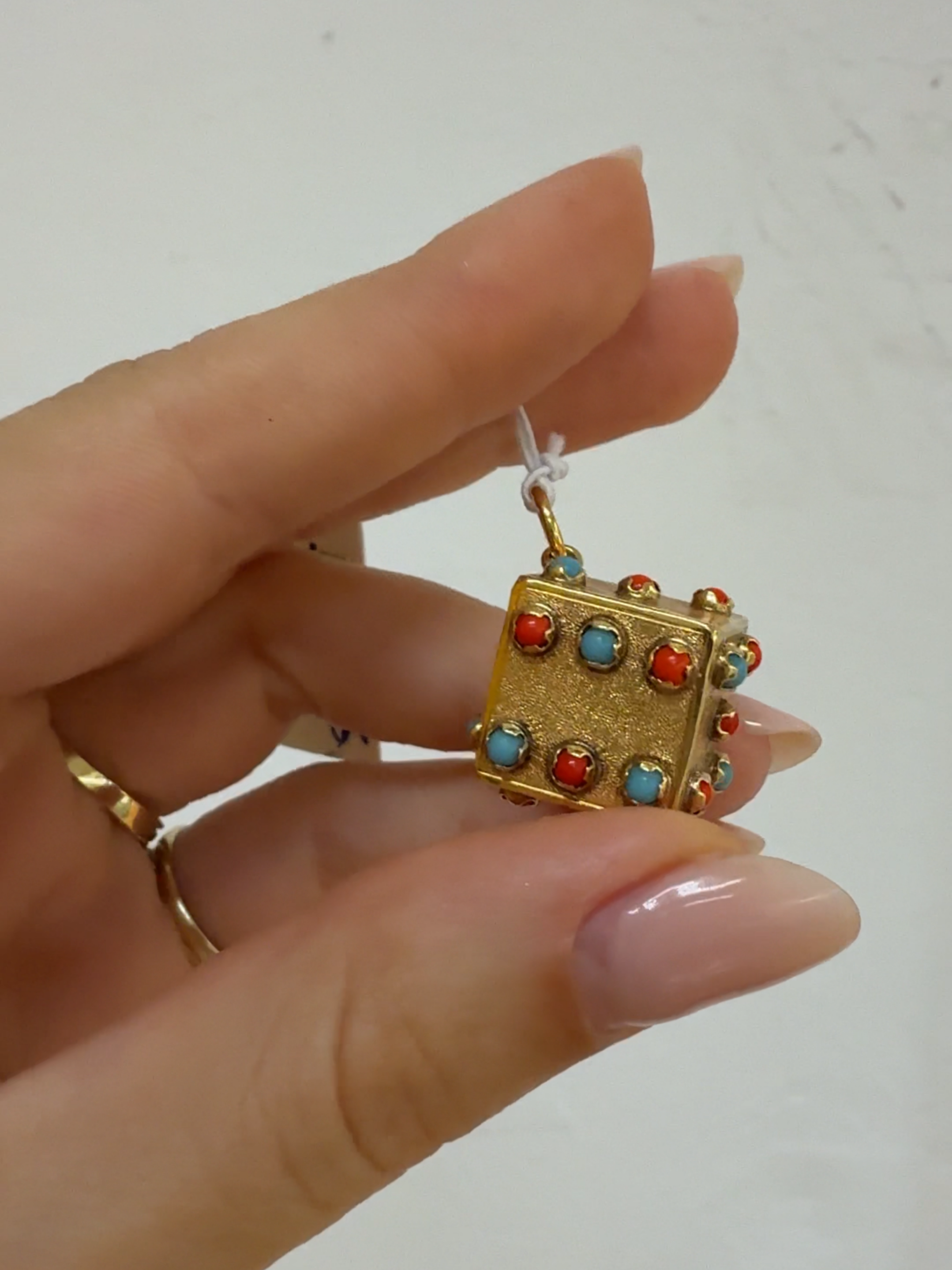 Dice Charm Vintage Gold 18k