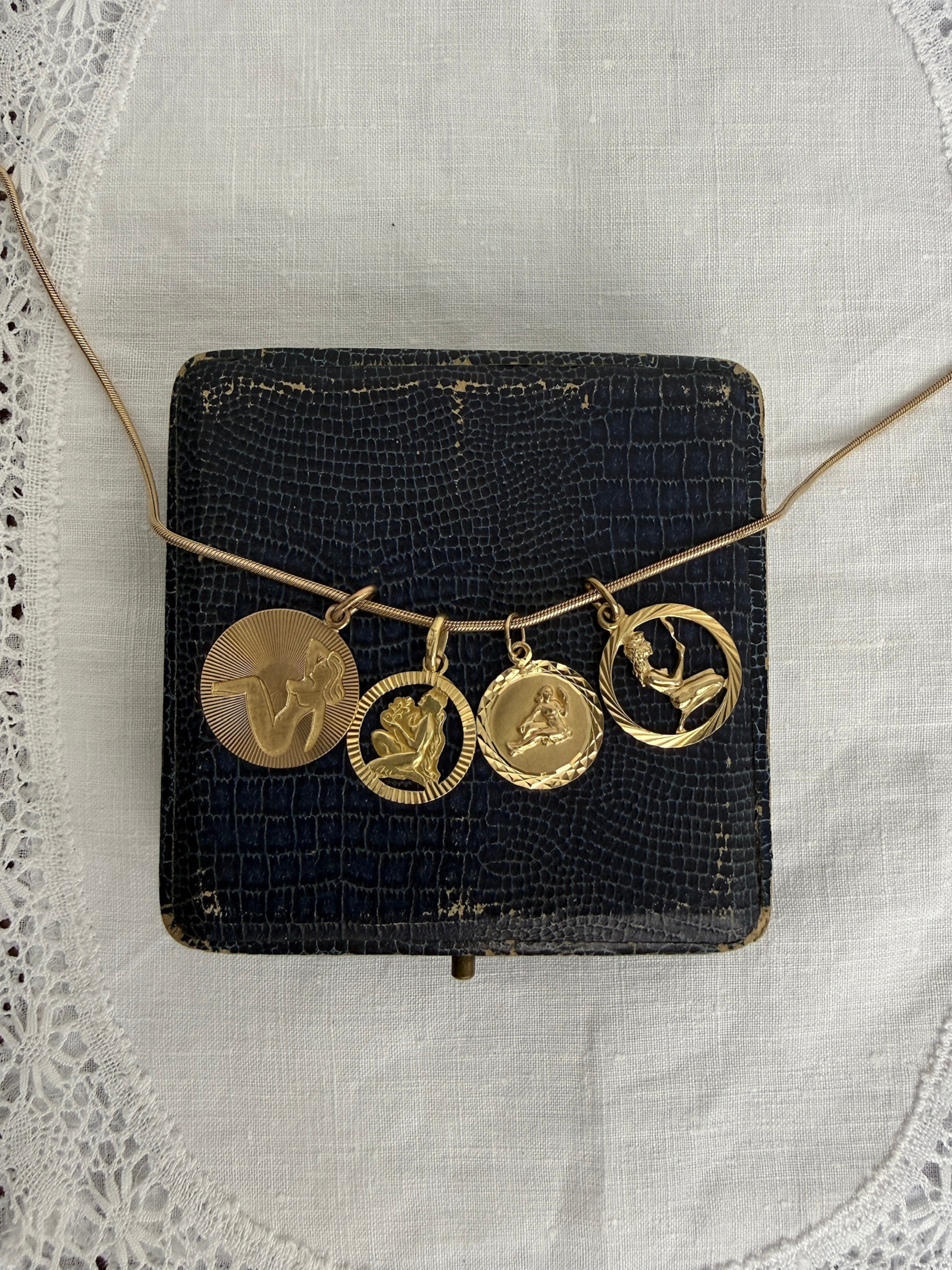 Zodiac Charm Virgo Vintage Gold