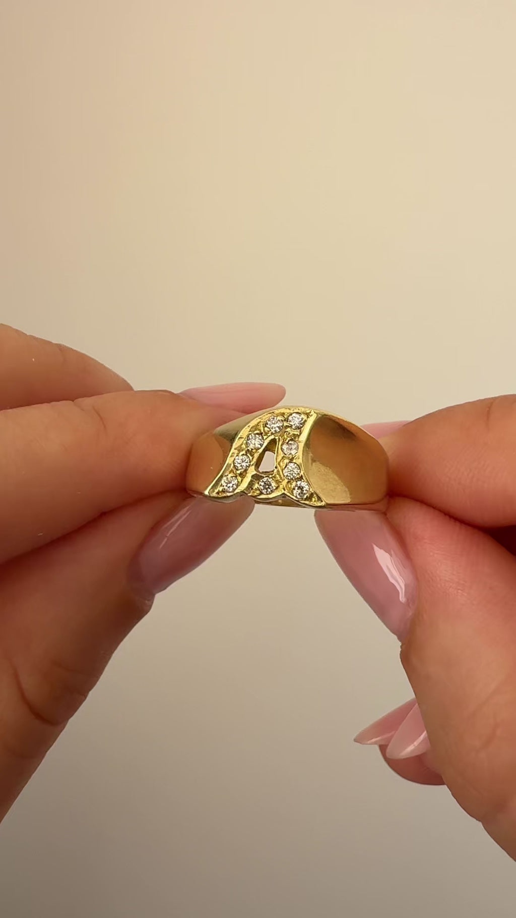 A Ring Vintage Yellow Gold