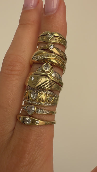 Pinky Ring Vintage Gold