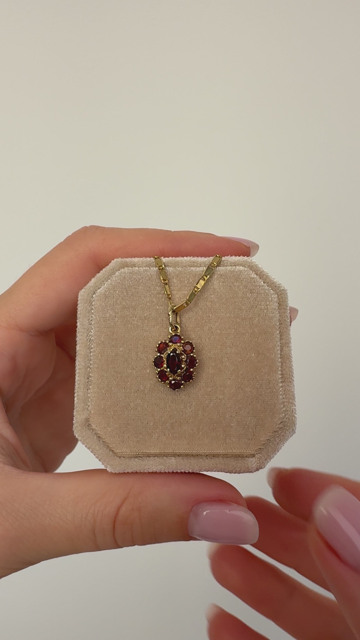 Charm Collection Vintage Gold